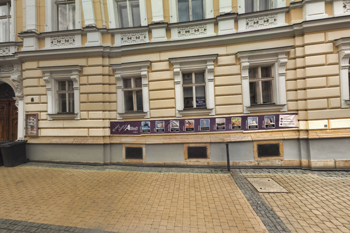 Wellness studio Attack