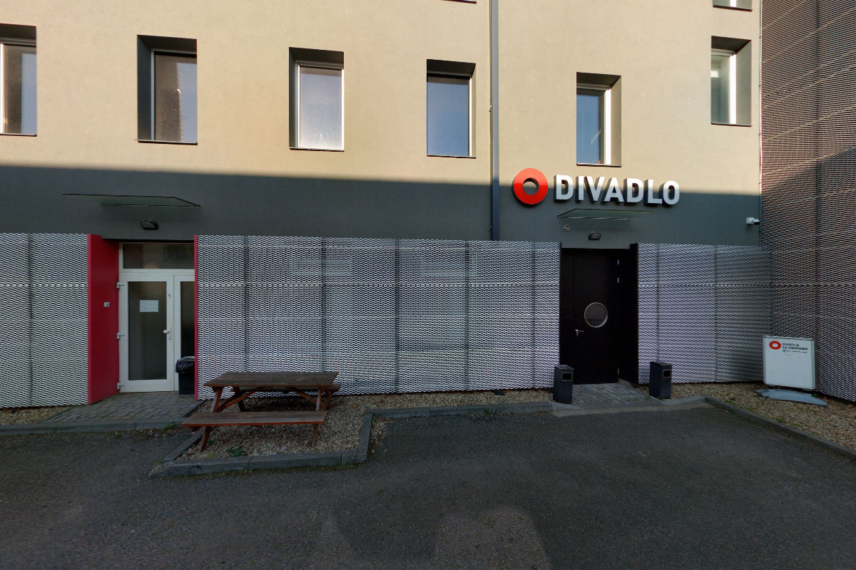 Divadlo Za komínem z. s. foto 2