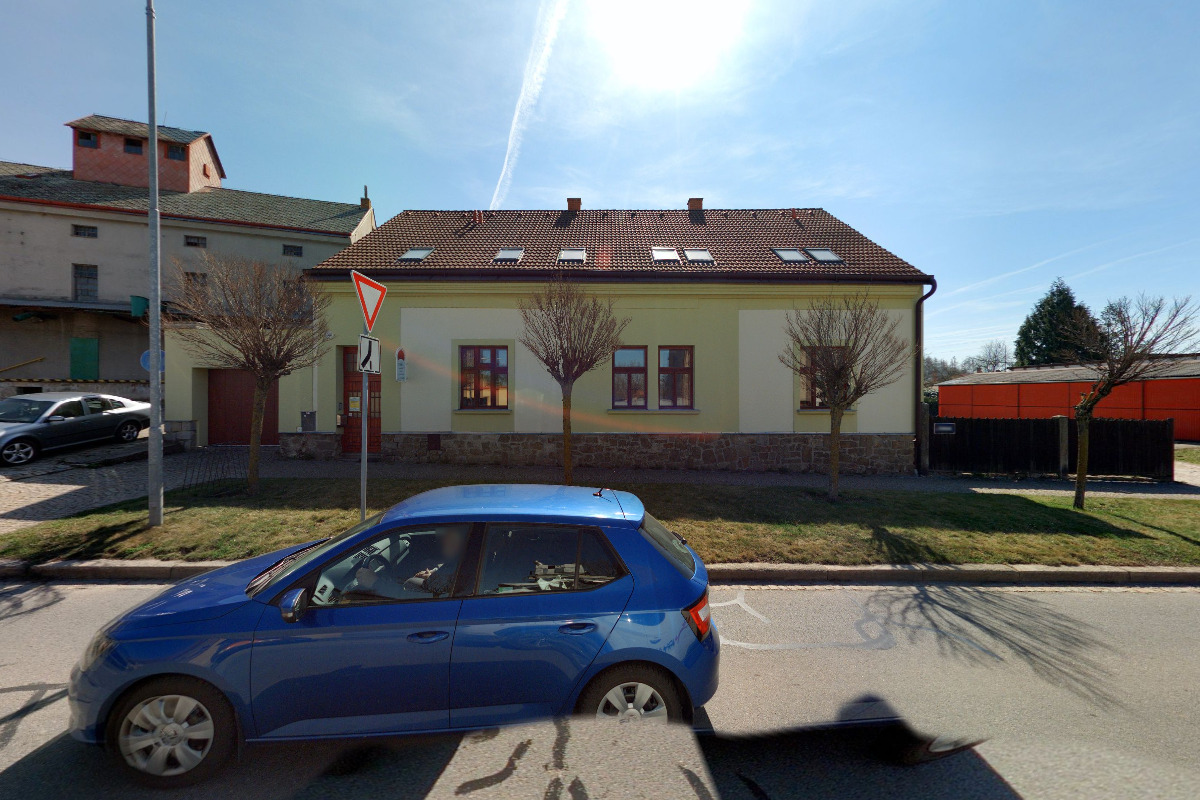 Monika Nedorostová - kosmetika