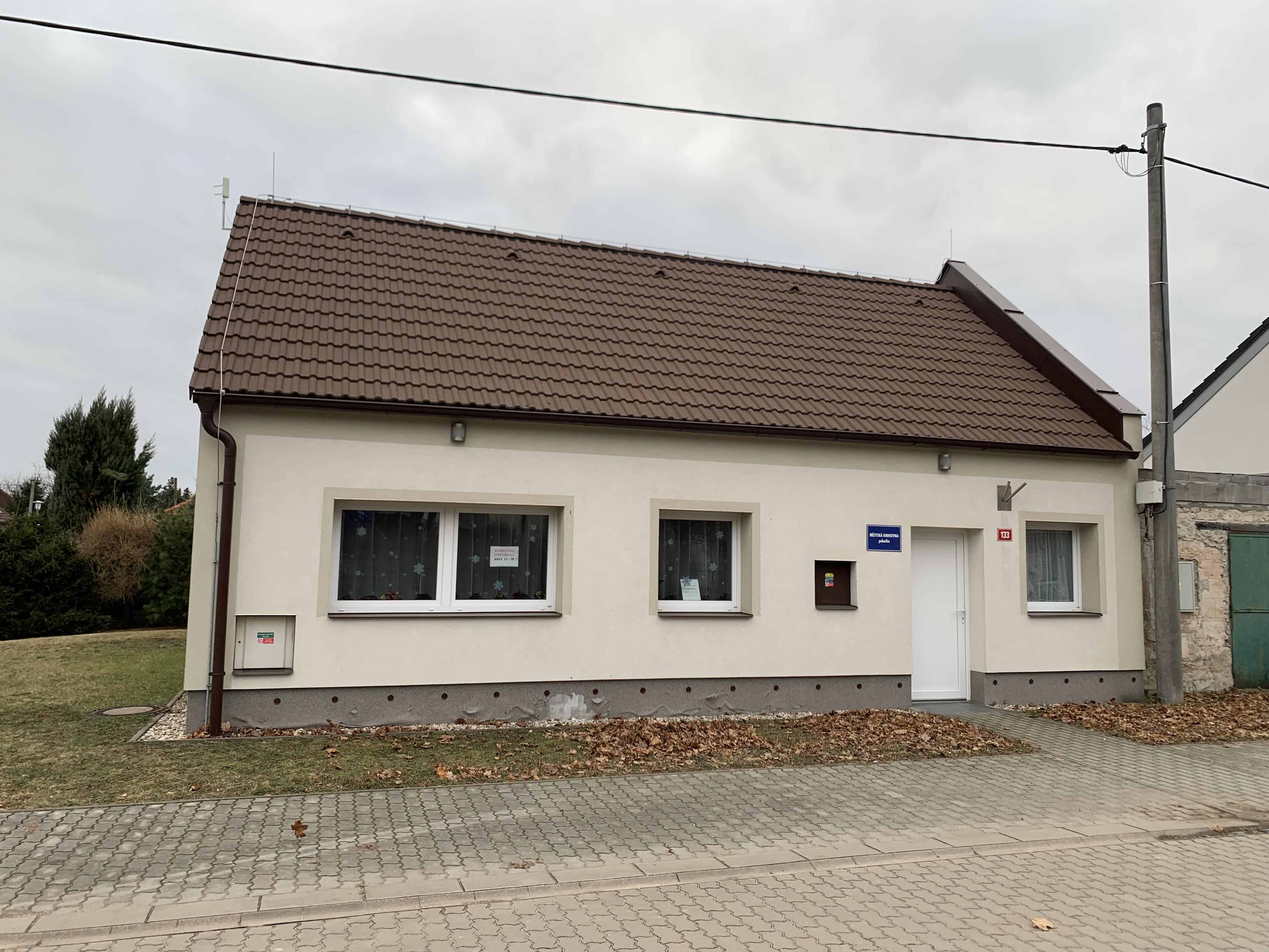 Městská knihovna Čelákovice foto 2