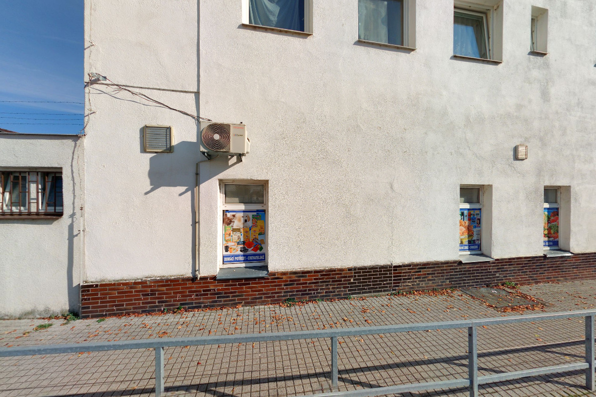 Potraviny J. A. Komenského 	256