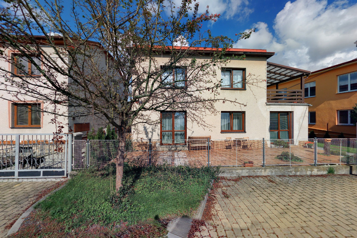 J + J Linea sped, s.r.o.