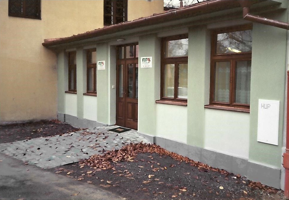 Realitní kancelář INSTAL