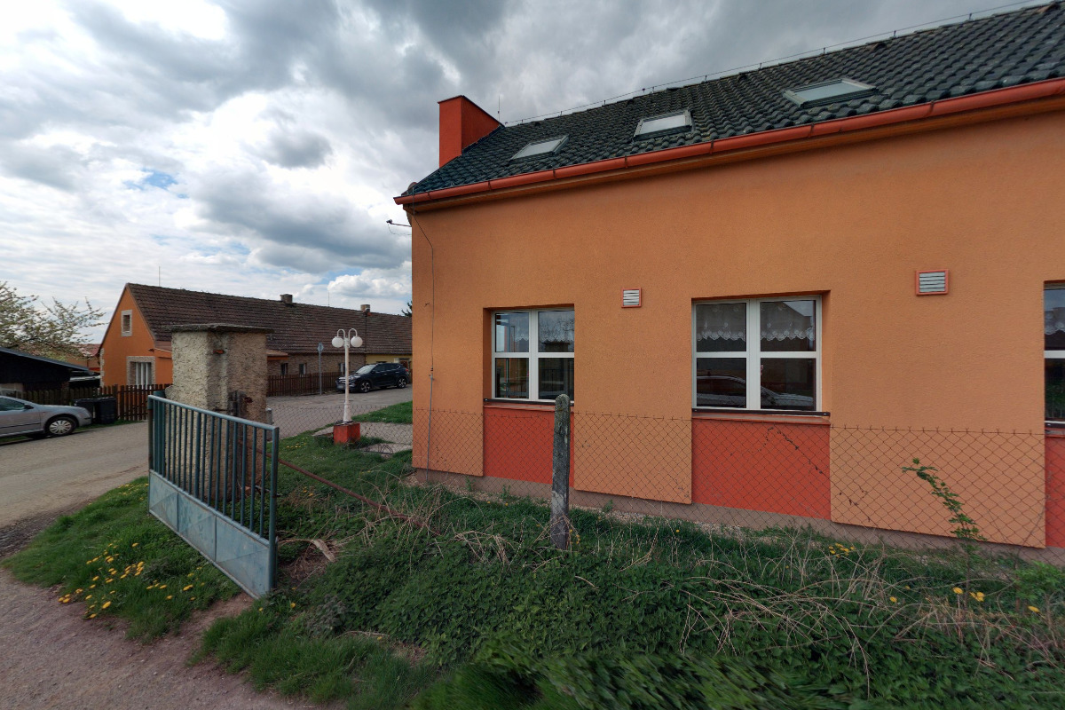 Rokytovec - obecní úřad foto 2