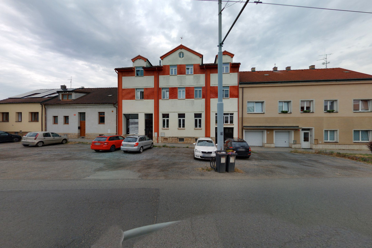 Laura Lehnert Salon - Klára Klingerová foto 1