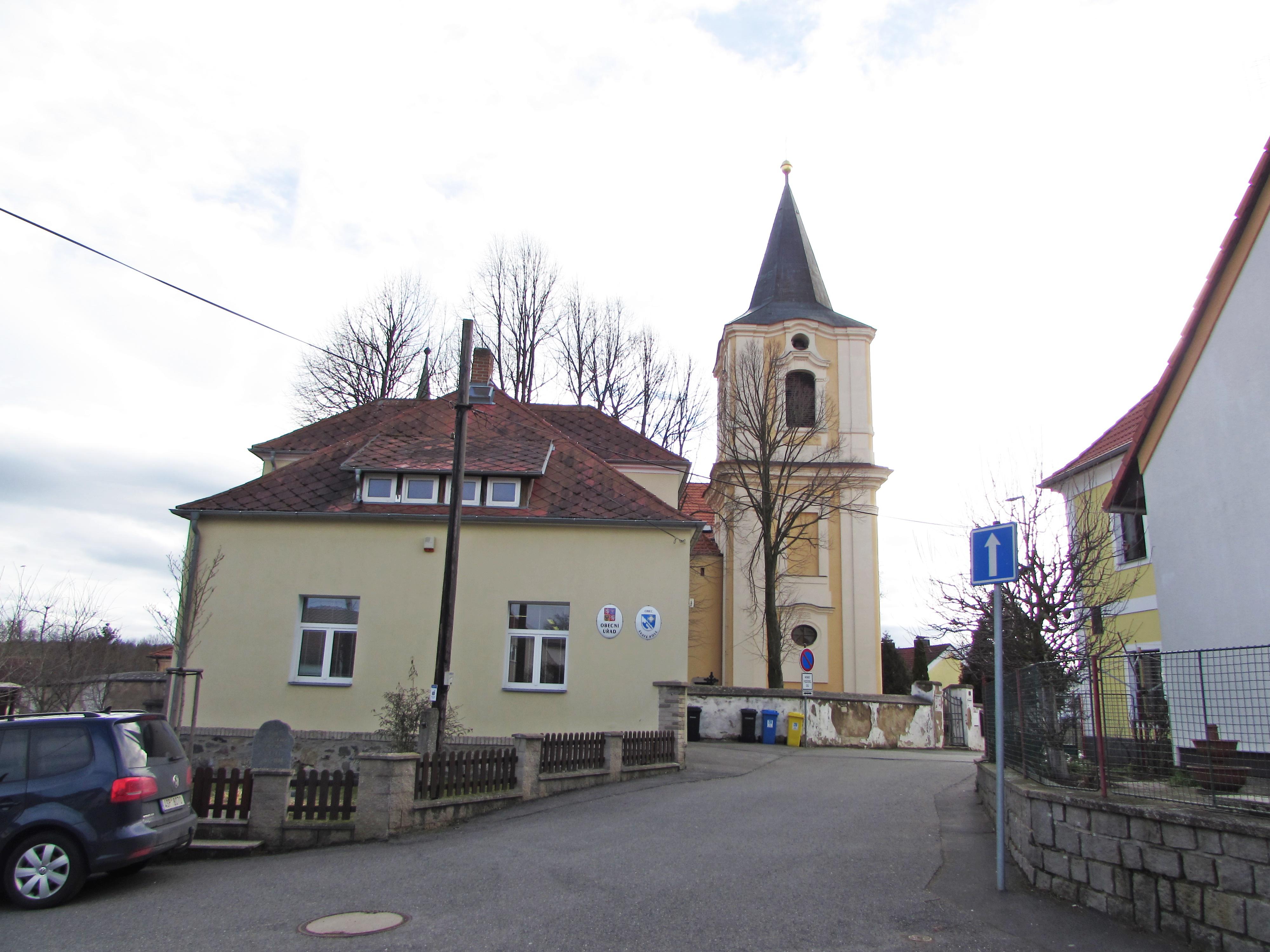 Svaté Pole - obecní úřad foto 2