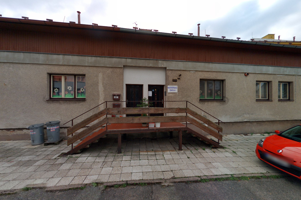 MŠ Police nad Metují, Jiráskova