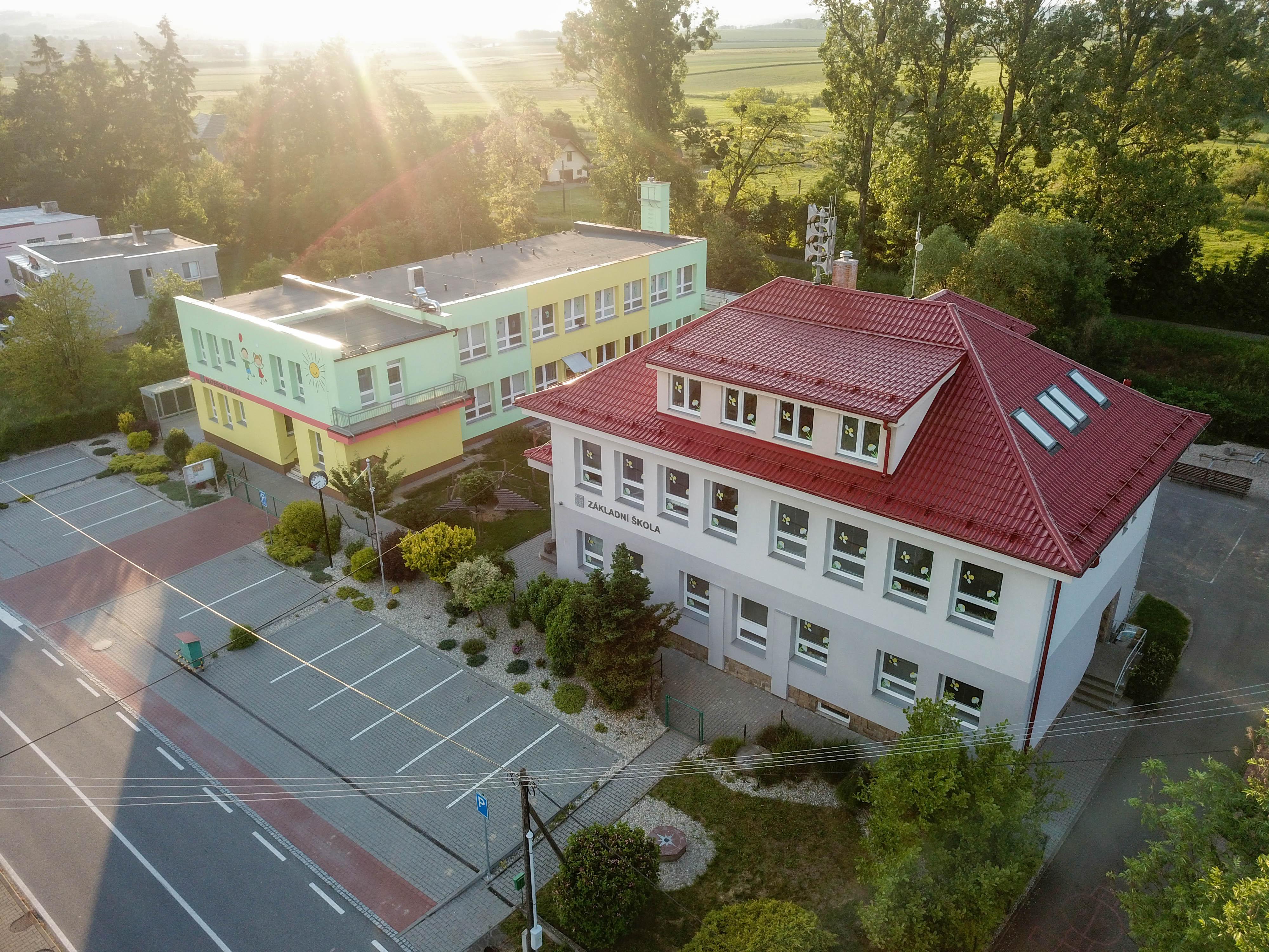 ZŠ a MŠ Hladké Životice foto 4