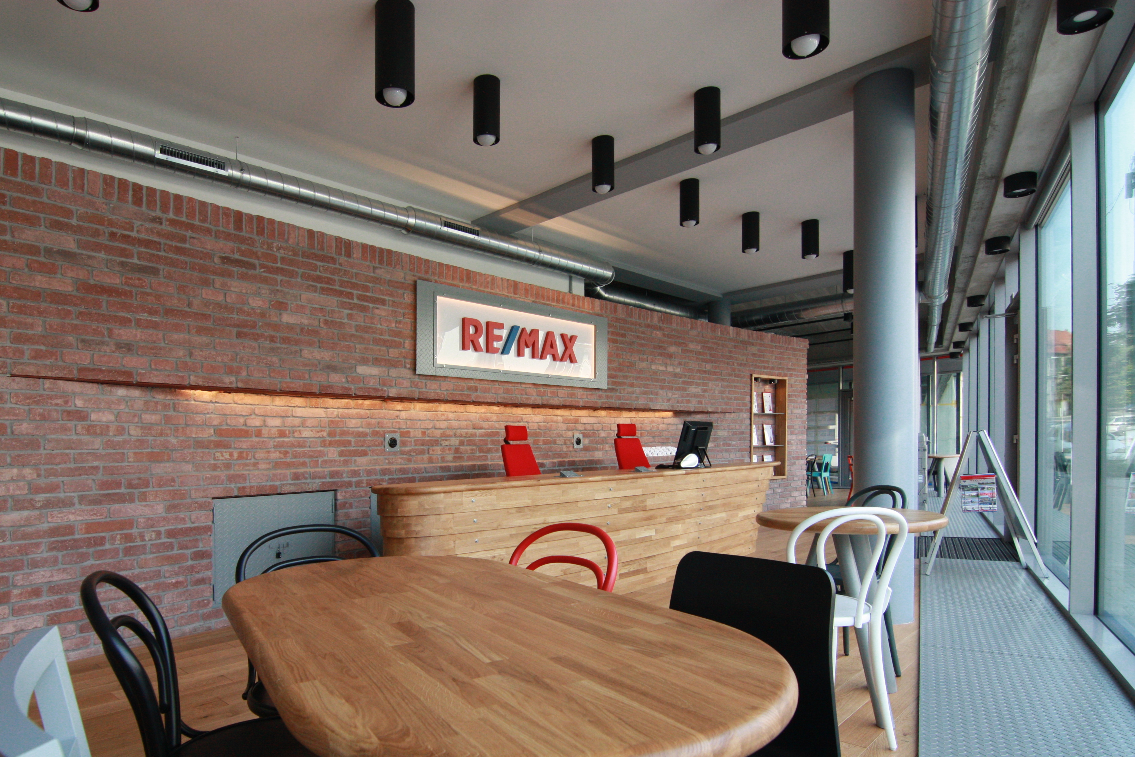 Marcela Kvízová - realitní makléřka RE/MAX G8 Reality foto 3