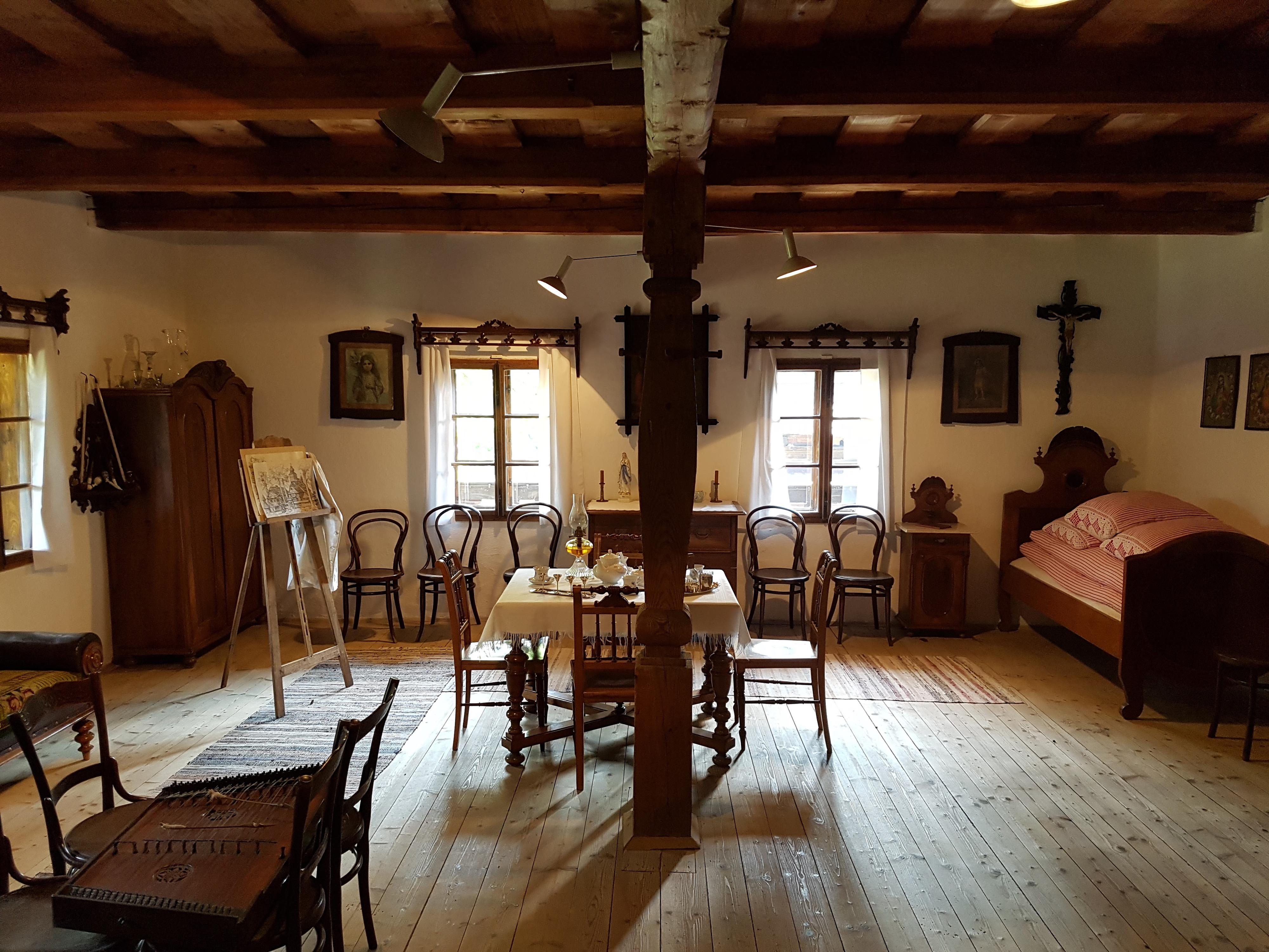 Valašské muzeum v přírodě - Dřevěné městečko foto 2