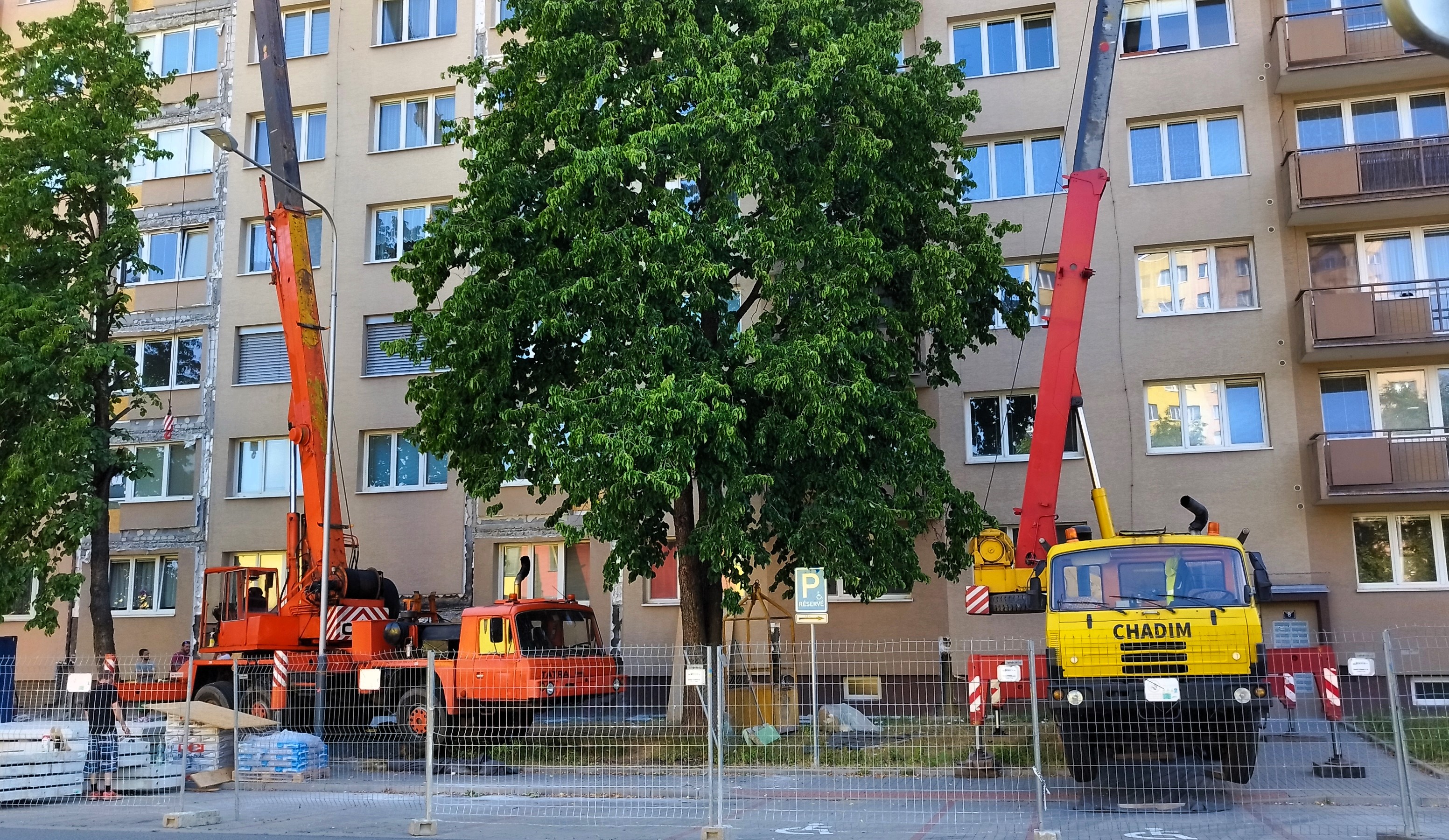 Autojeřáby CHADIM foto 4