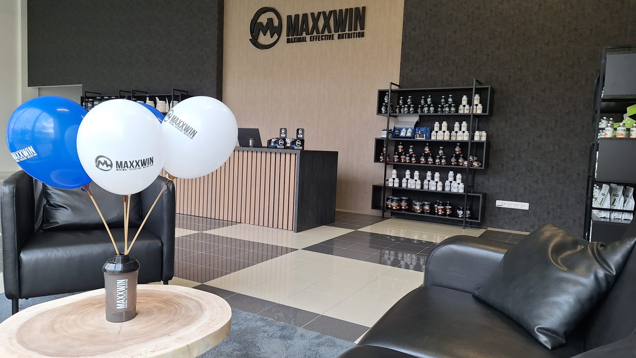 MAXXWIN foto 5