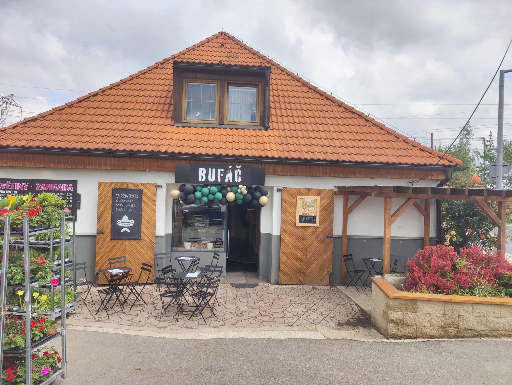 BUFÁČ foto 2