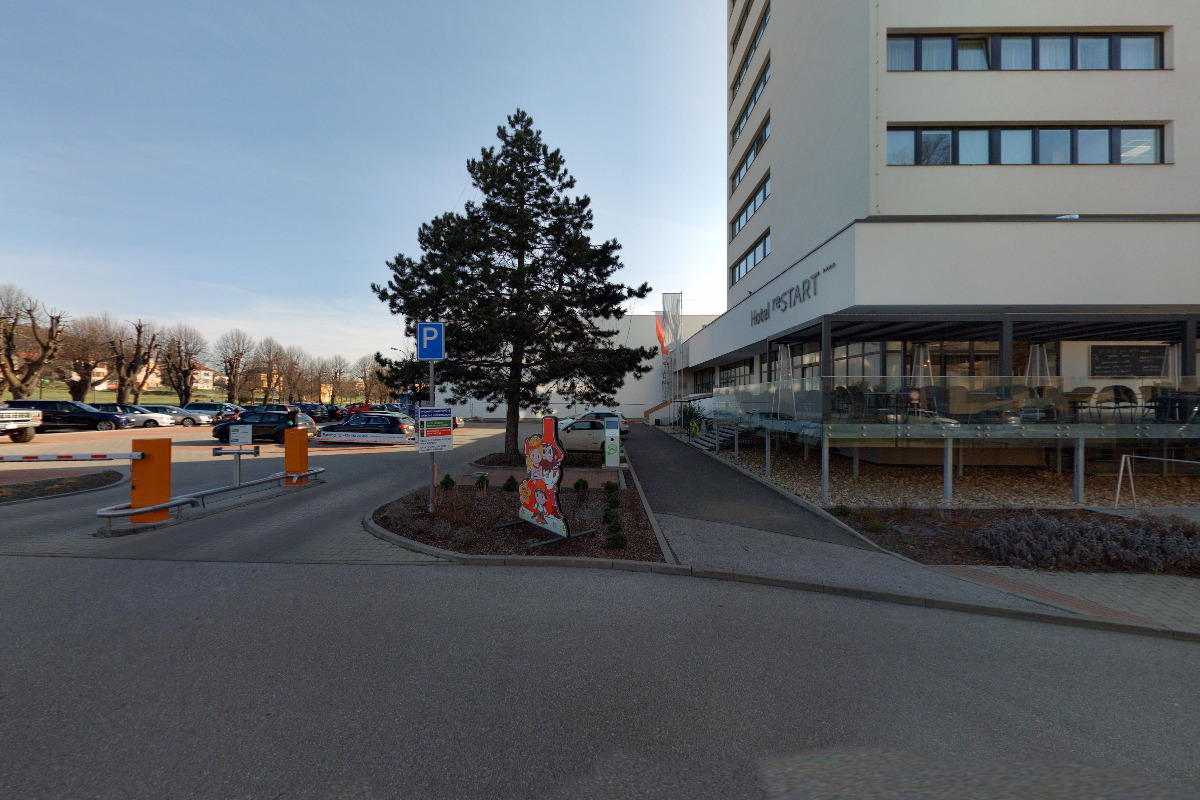 Nabíjecí stanice Revoluční foto 5