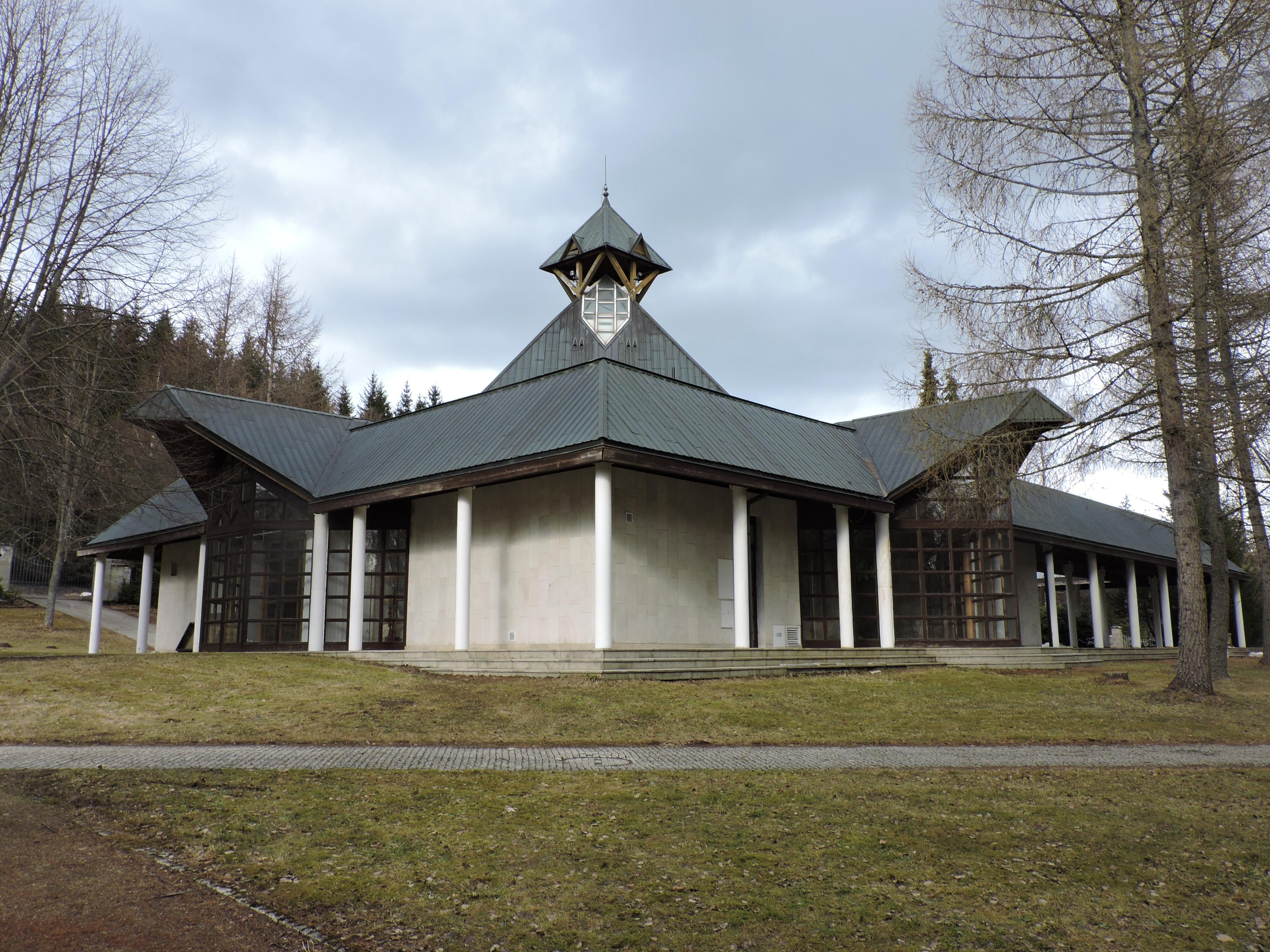 Smuteční síň Mariánské Lázně foto 2