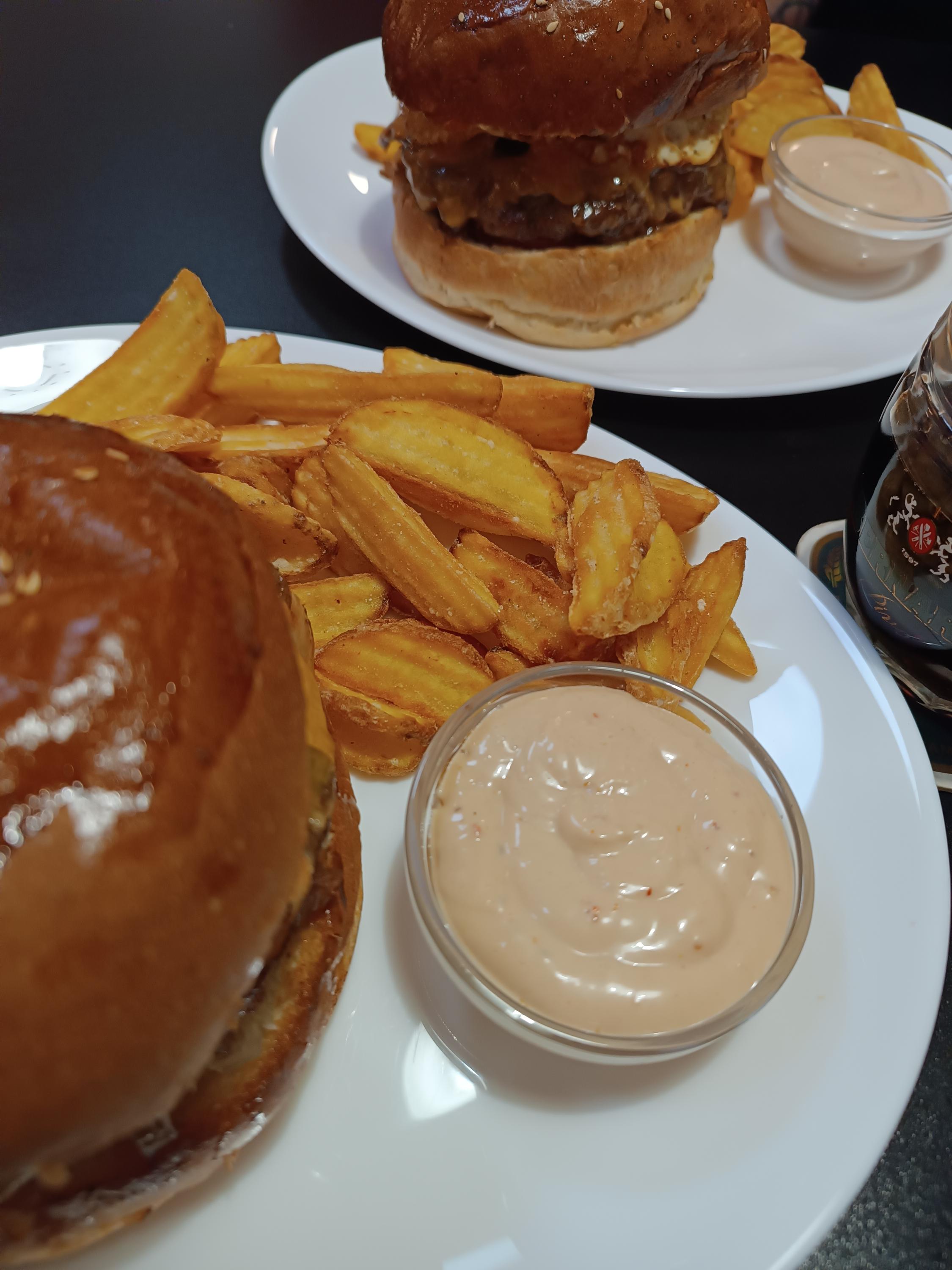 Huja Burger foto 2