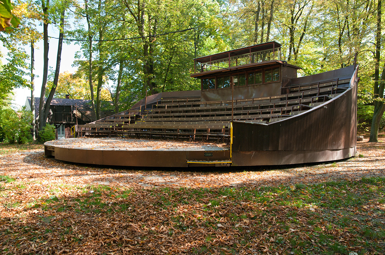 Otáčivé hlediště Týn