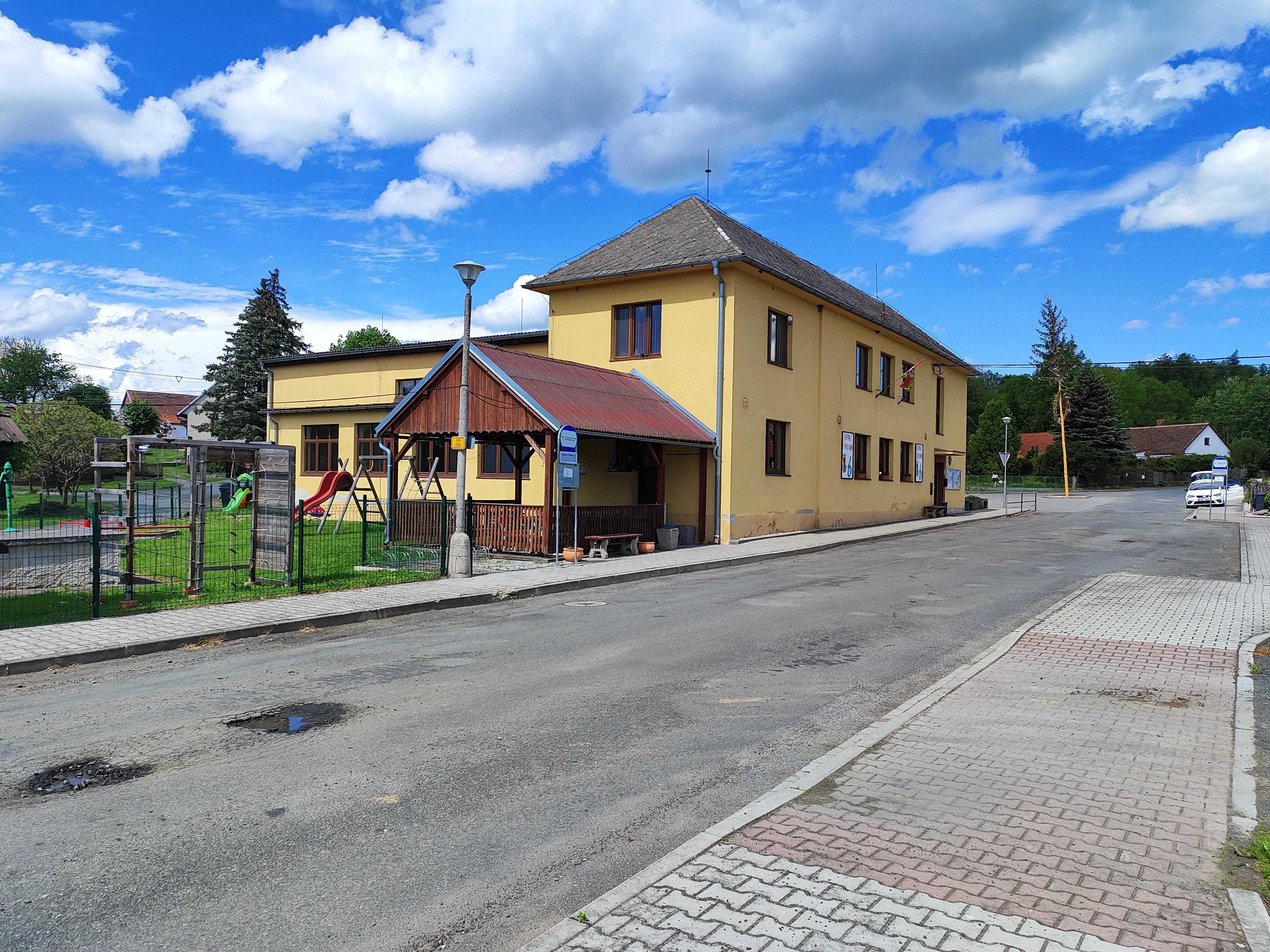 Újezd u Plánice - obecní úřad