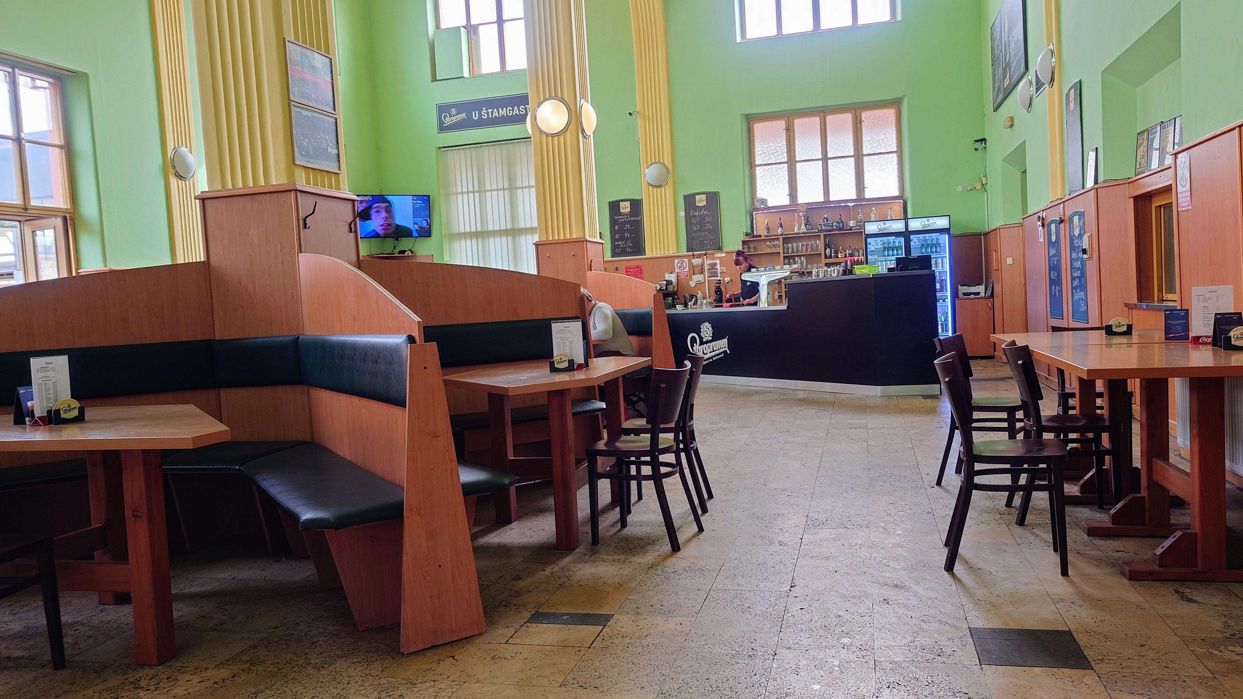 Nádražní restaurace Česká Třebová foto 3