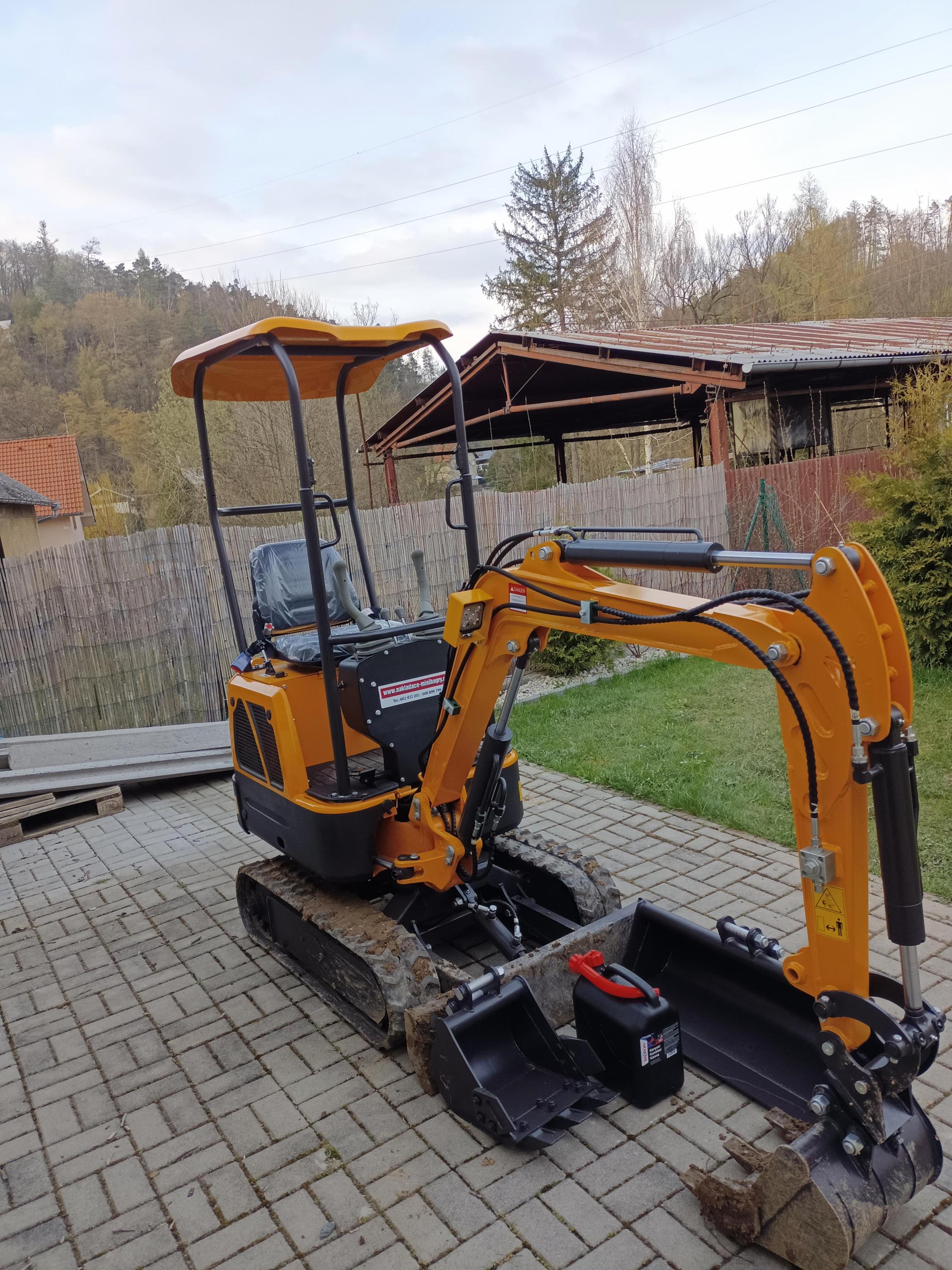 Zemní práce Bureš foto 1