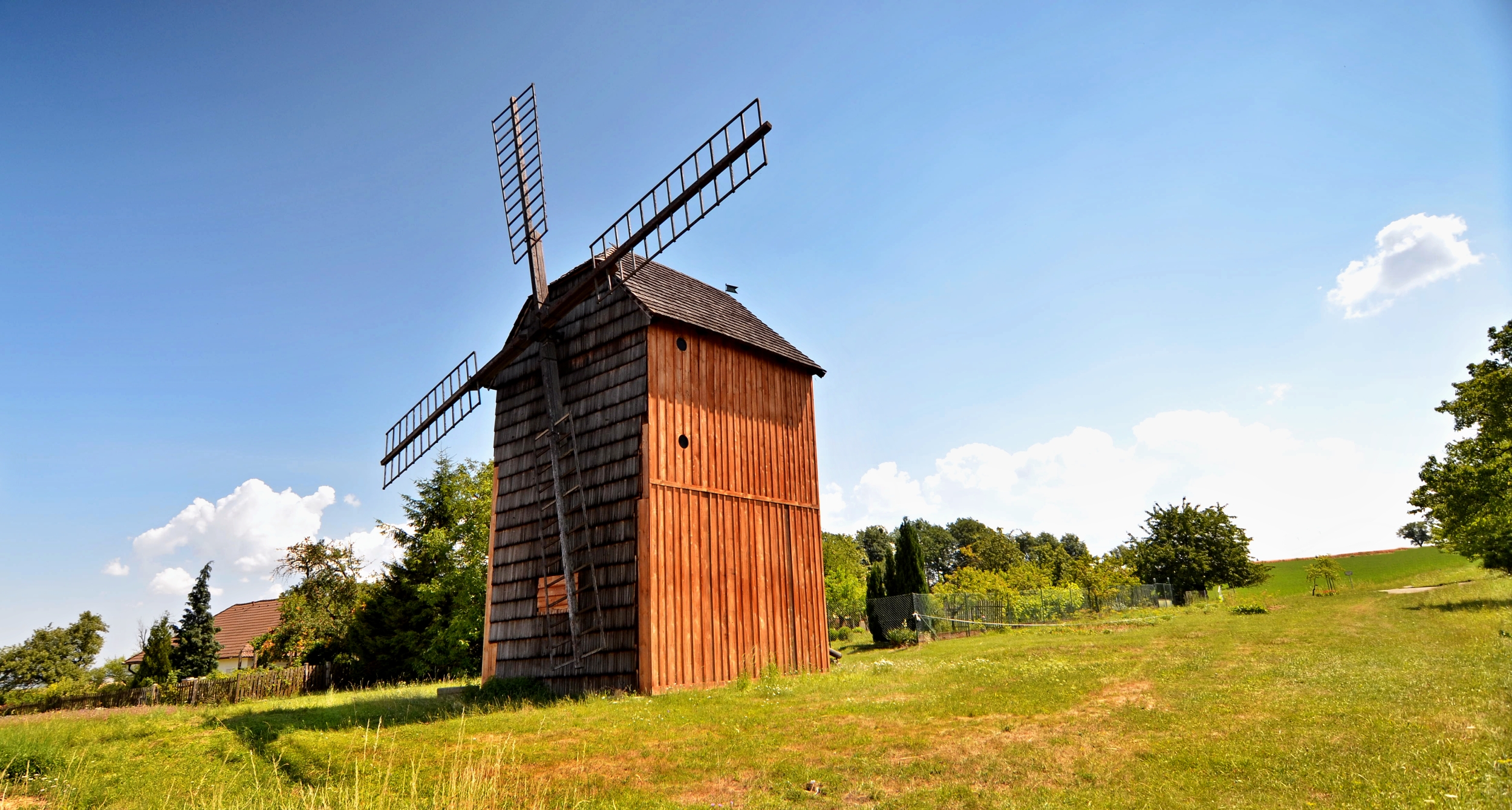 Větrný mlýn Velké Těšany