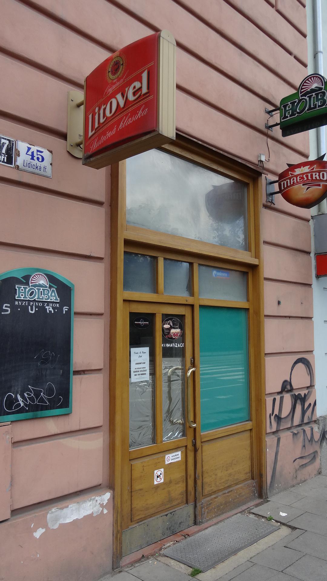 VINOTÉKA PIVNÍ BAR foto 3