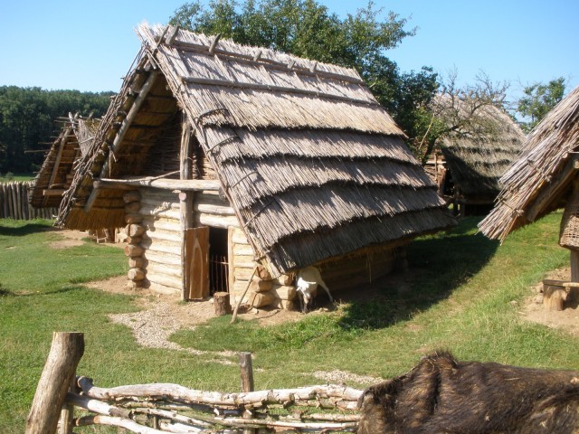 Archeoskanzen Modrá foto 2
