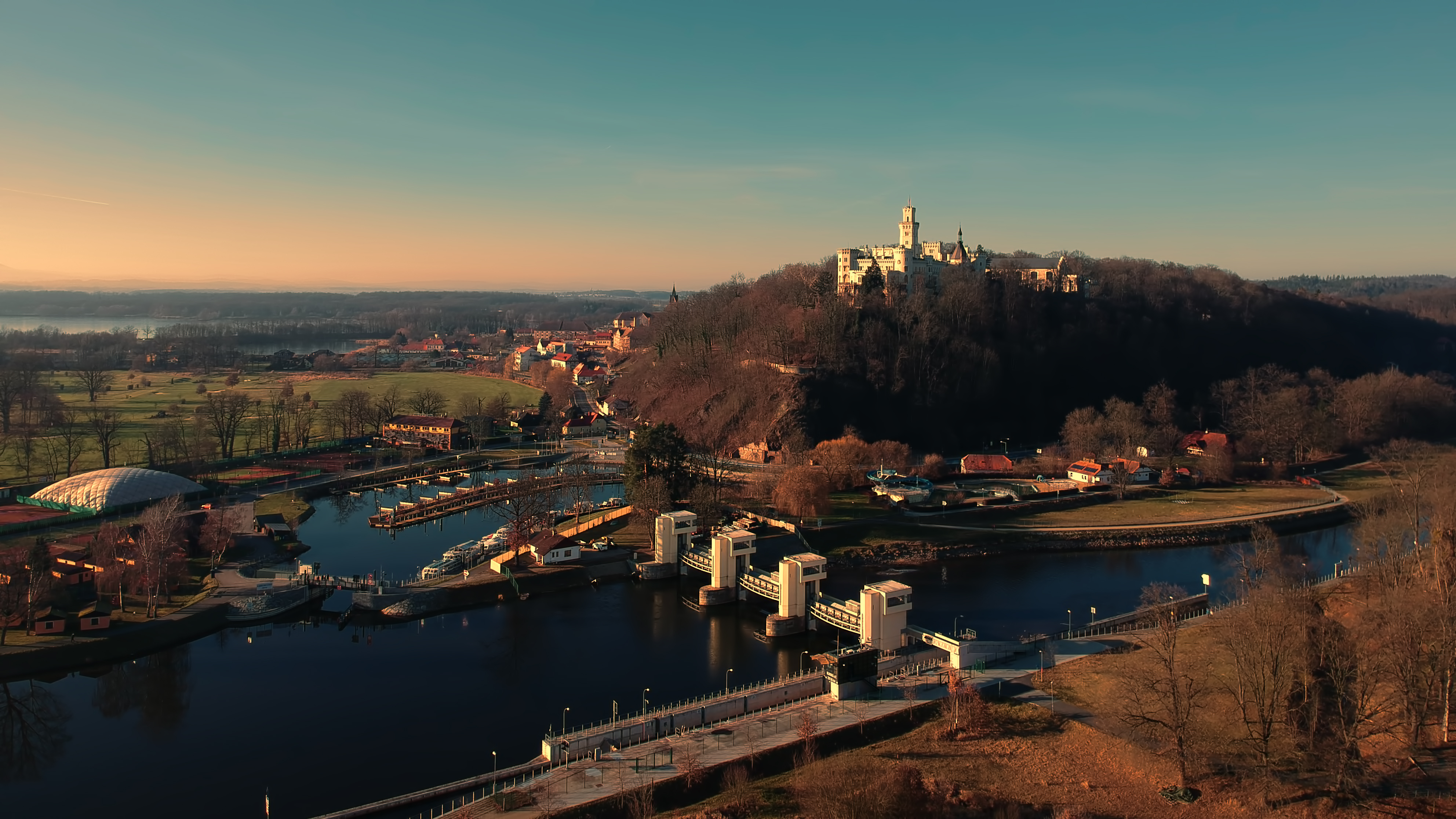 Sportovní přístav Hluboká nad Vltavou foto 3