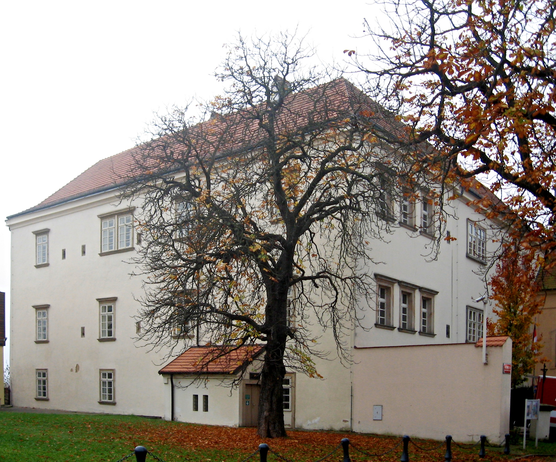 Chvalský zámek foto 6