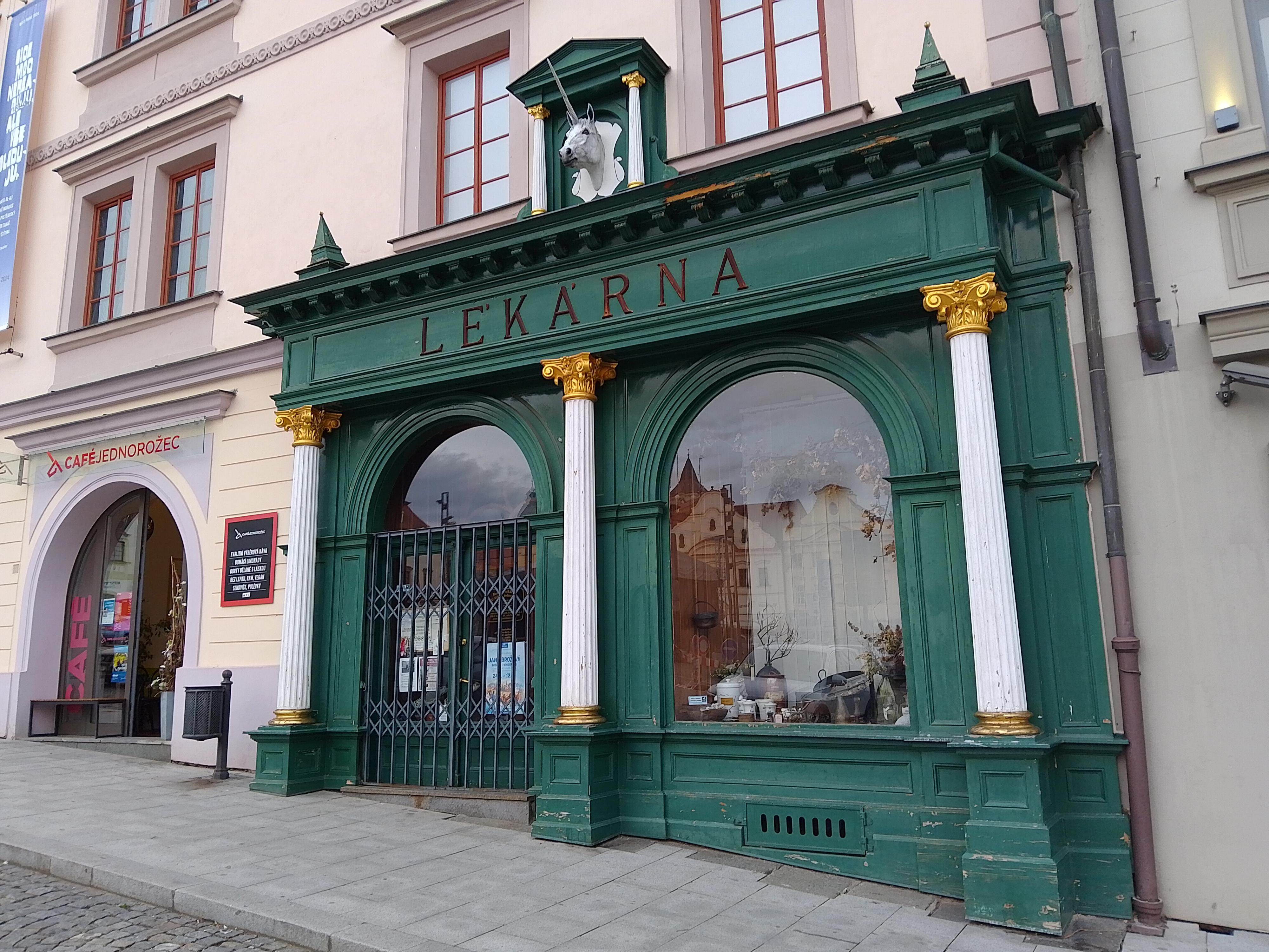 Barokní lékárna U Bílého jednorožce foto 2