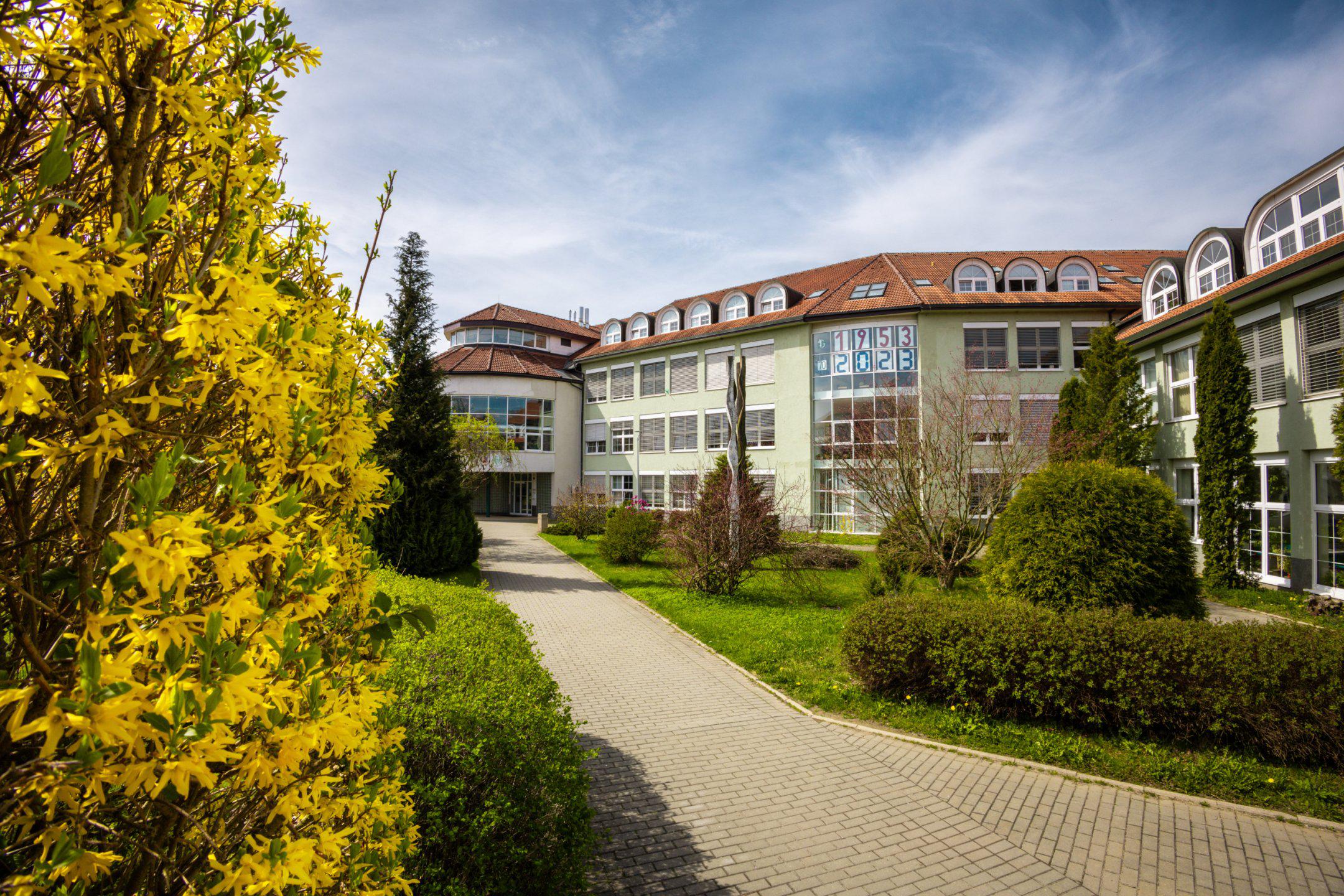 Gymnázium Bystřice nad Pernštejnem foto 5
