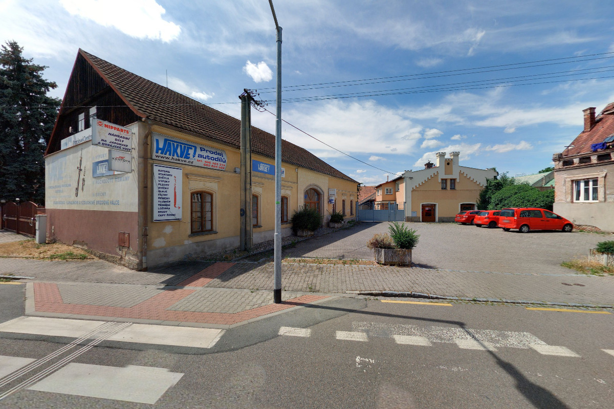 Zahradní a lesní technika Hakve