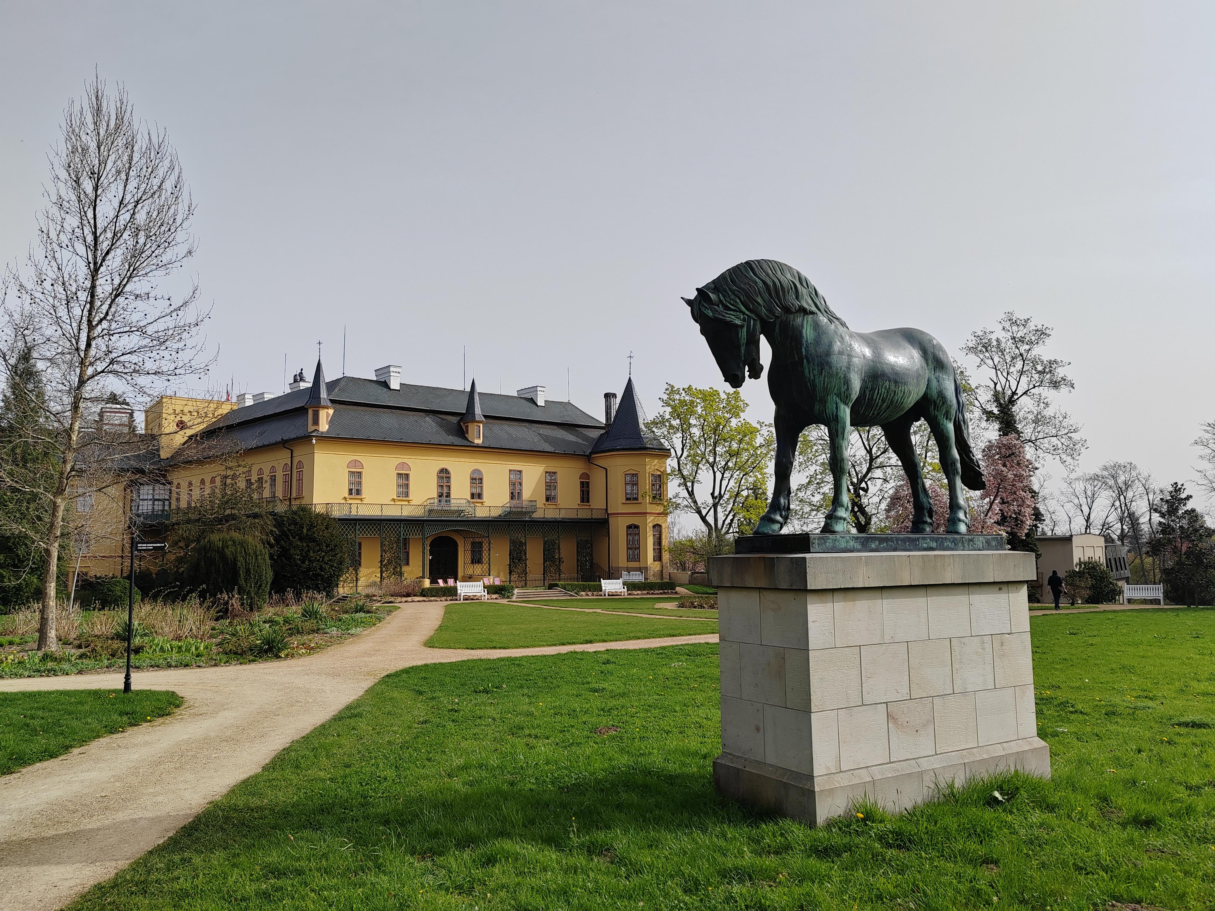 Státní zámek Slatiňany foto 5