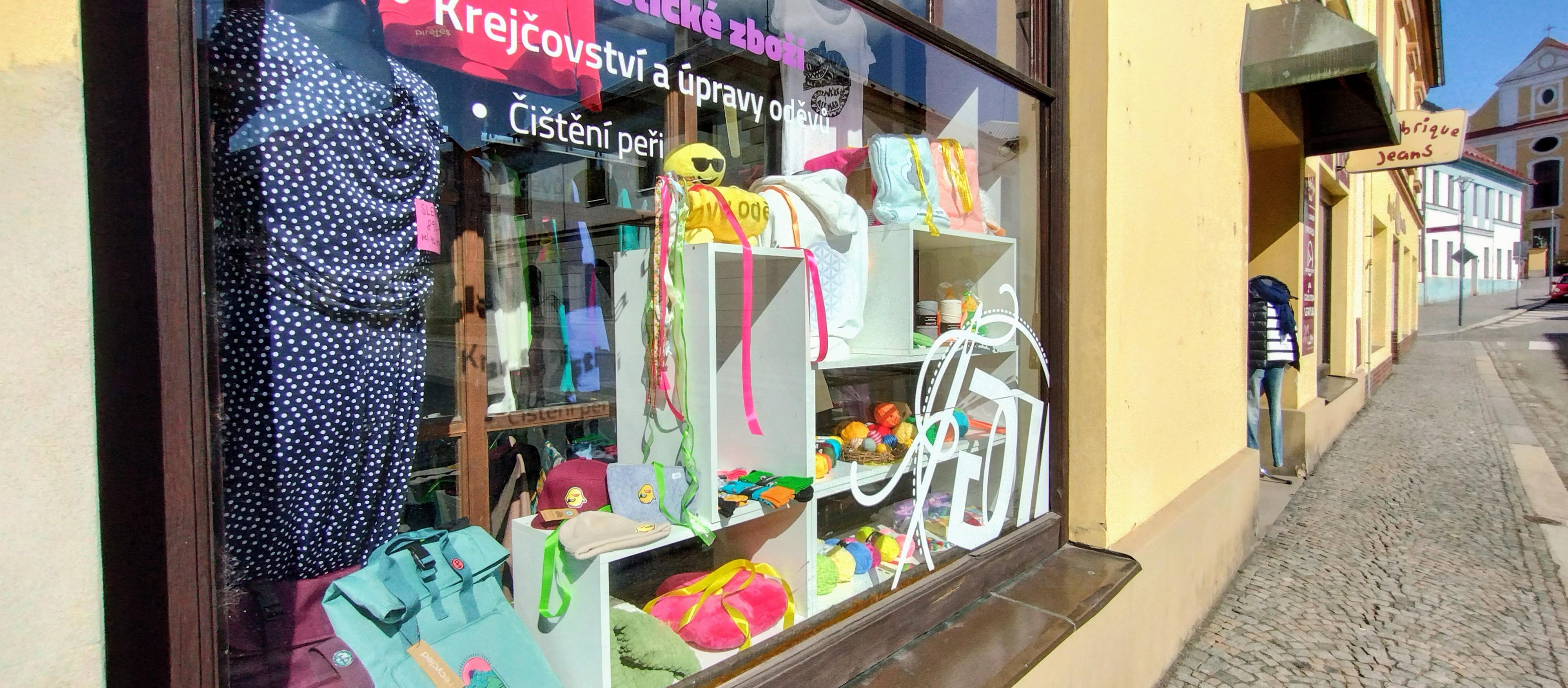 Marie Kubcová - Galanterie a Krejčovství foto 2