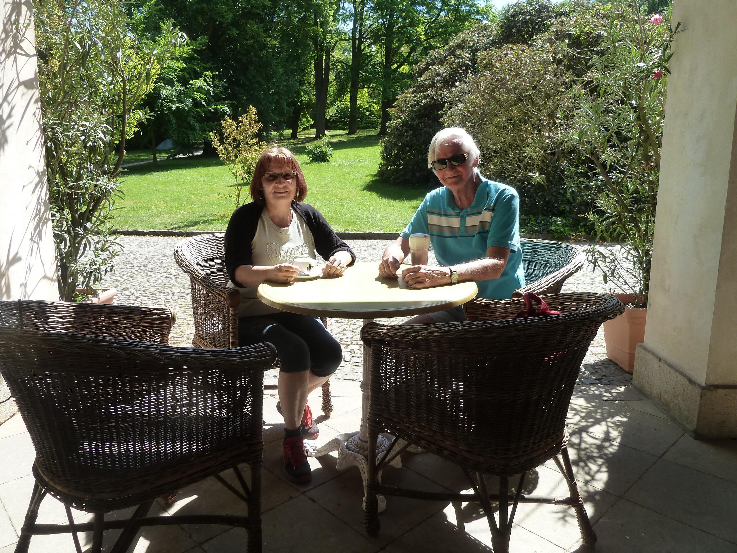 Občerstvení zámek Velké Březno foto 2