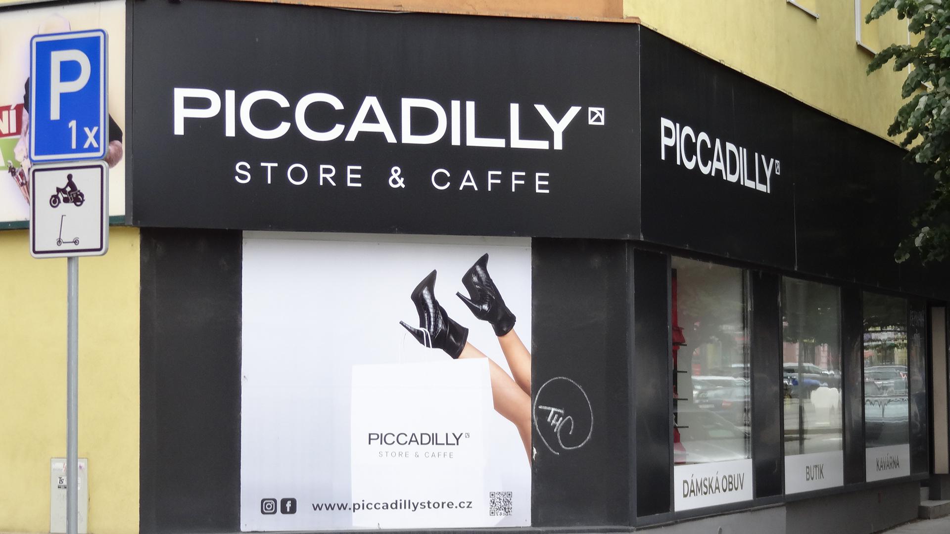 PICCADILLY STORE & CAFFE foto 4