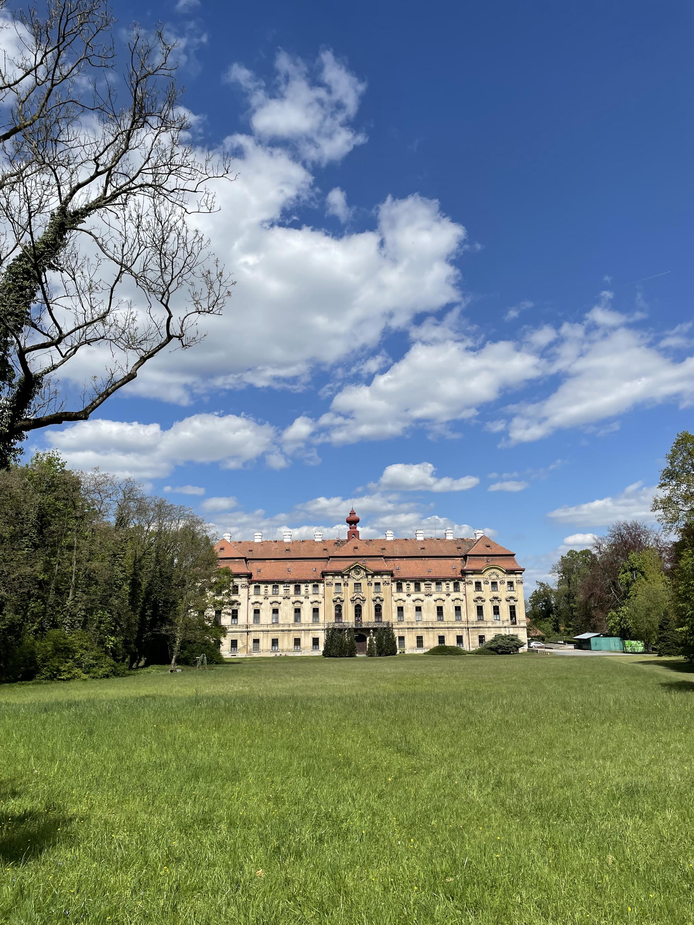 Zámek Měšice foto 5