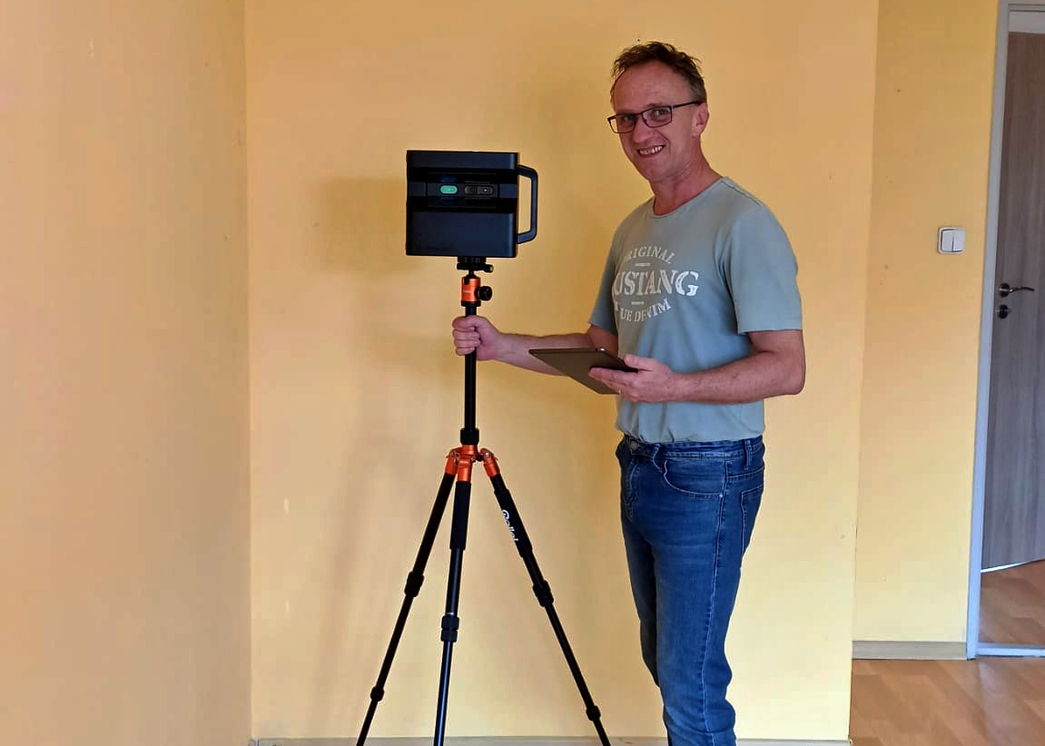 Zdeněk Suchý Foto/Video