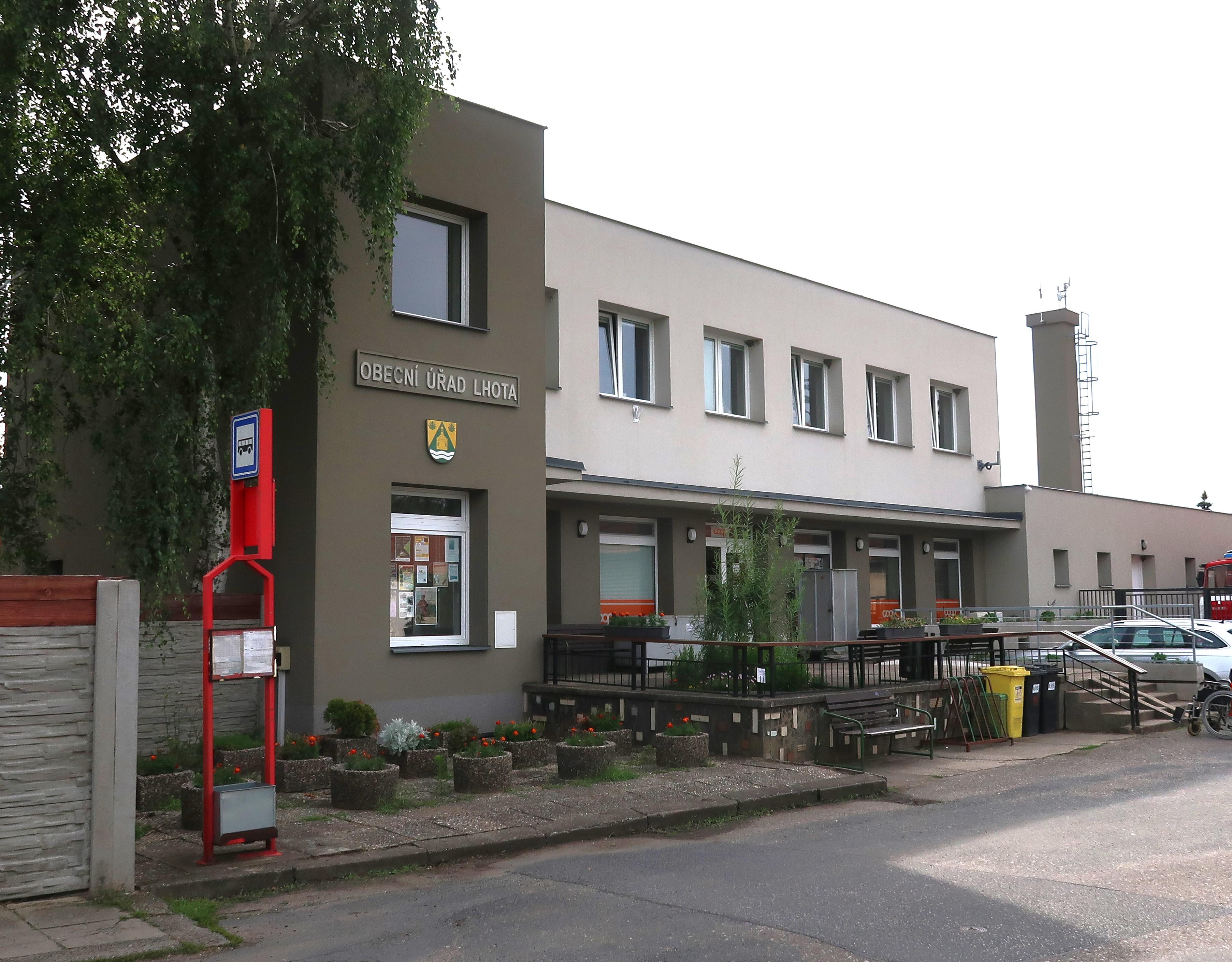 Lhota - obecní úřad