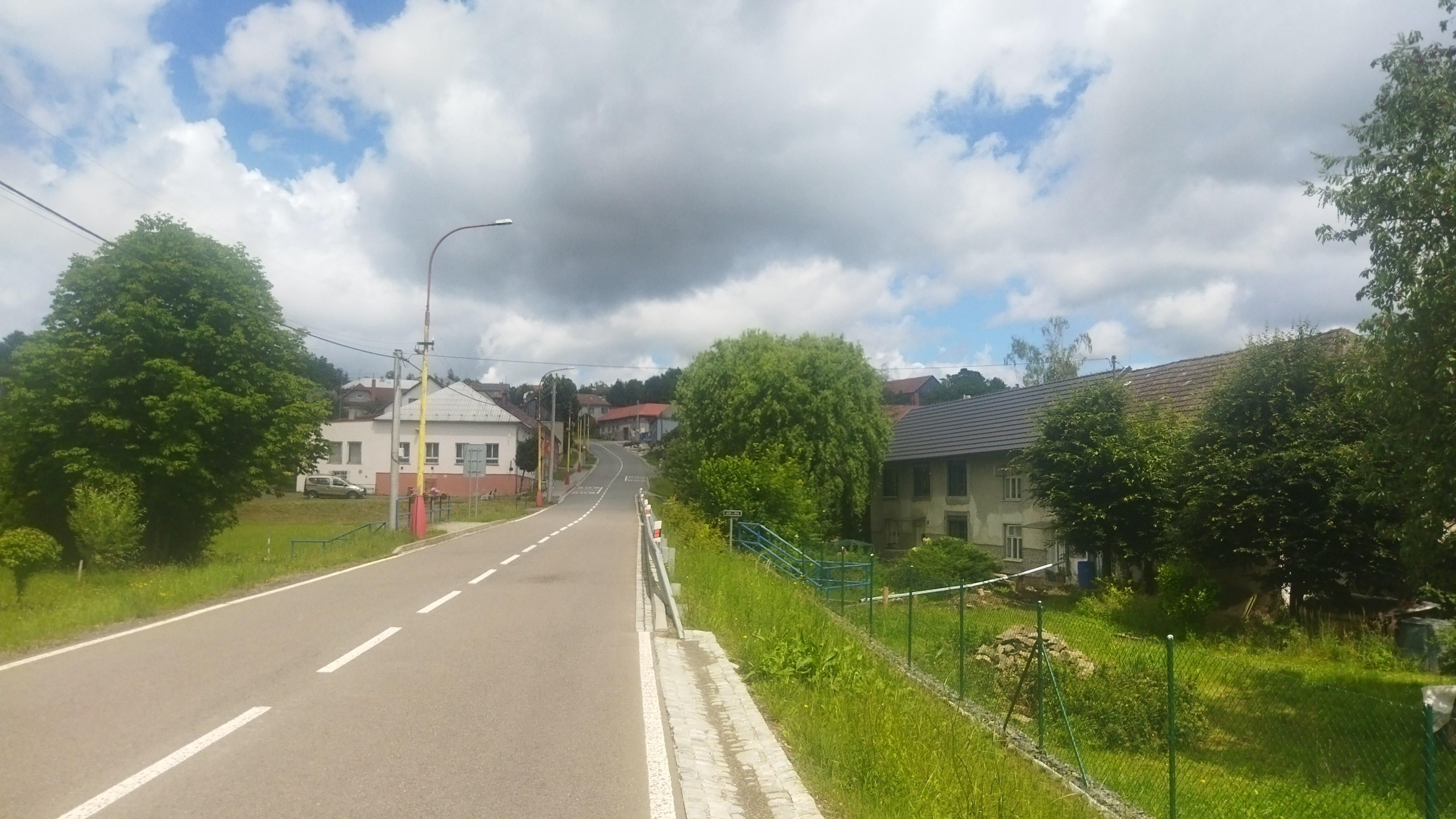 Oprostovice - obecní úřad foto 2