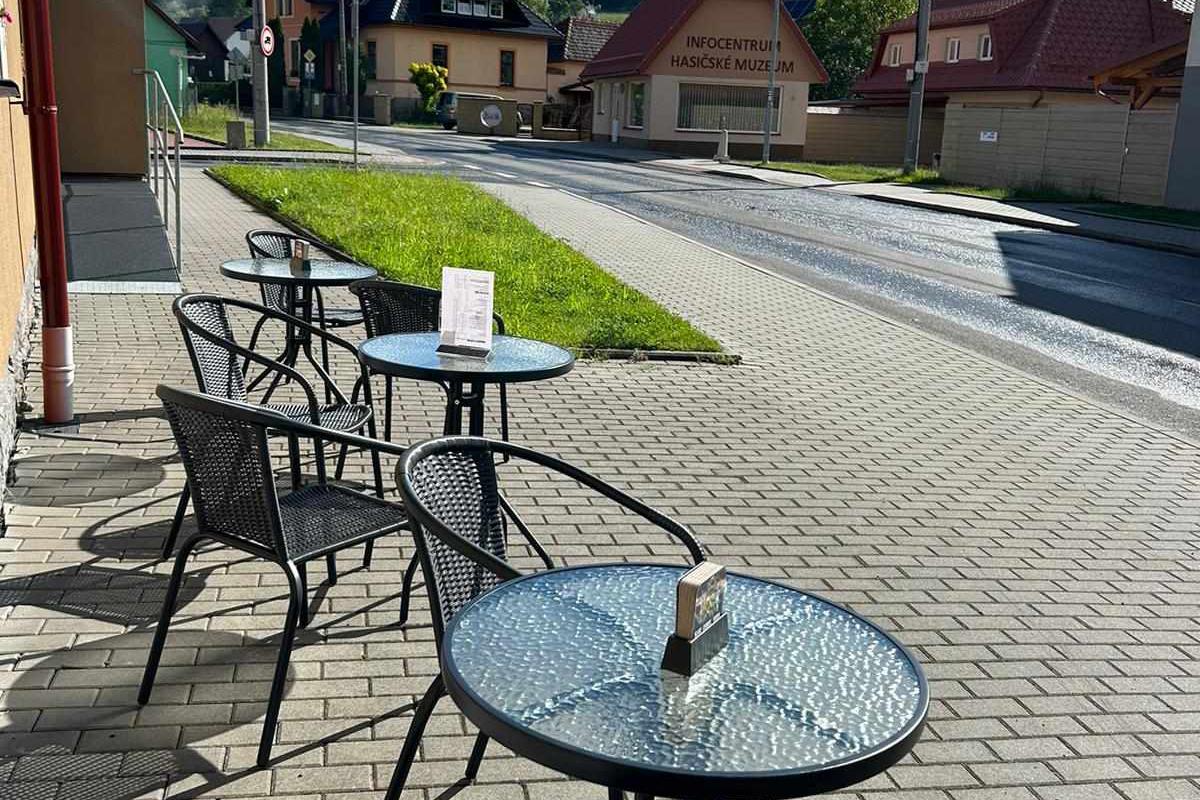 Restaurace a penzion Na Salaši