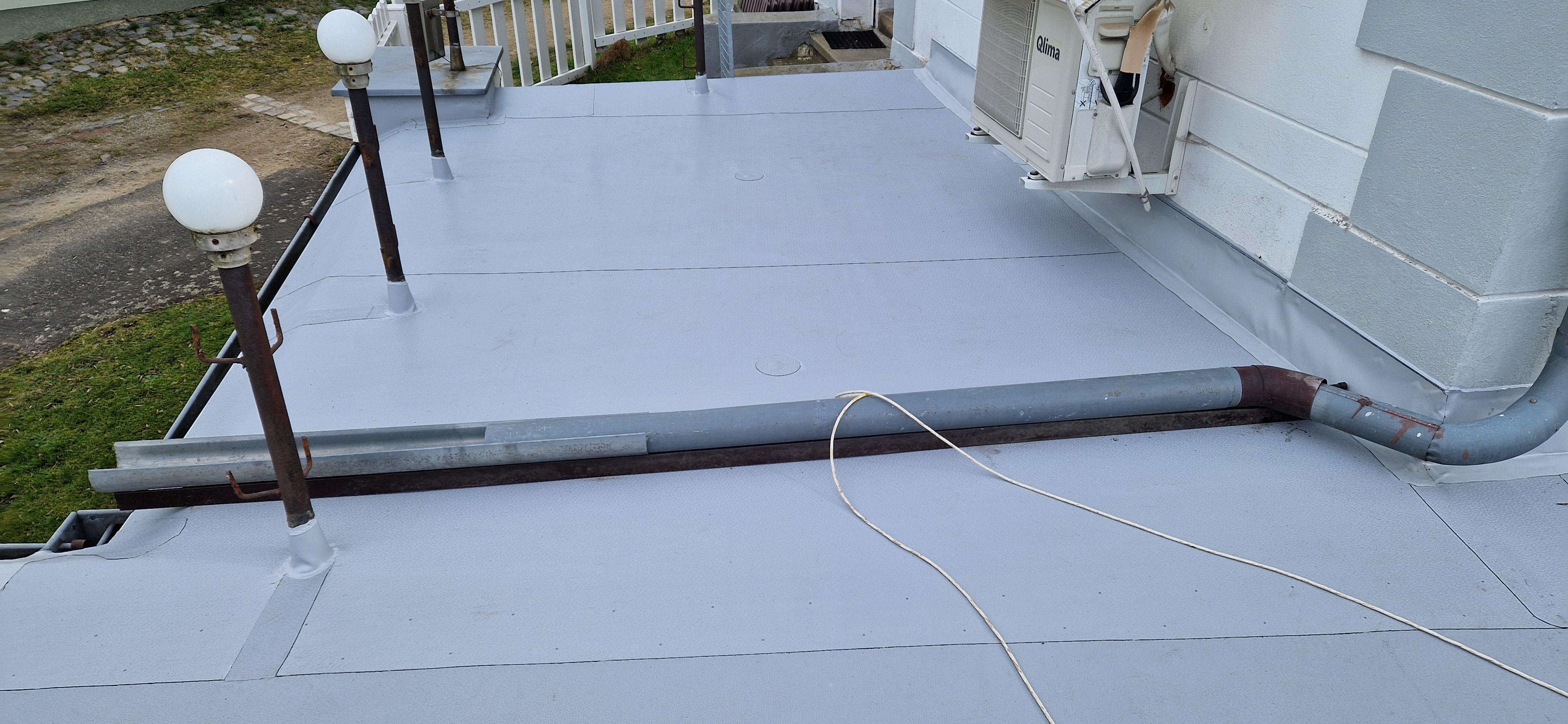 Hydroizolace ploché střechy - Roman Lieskovský foto 5