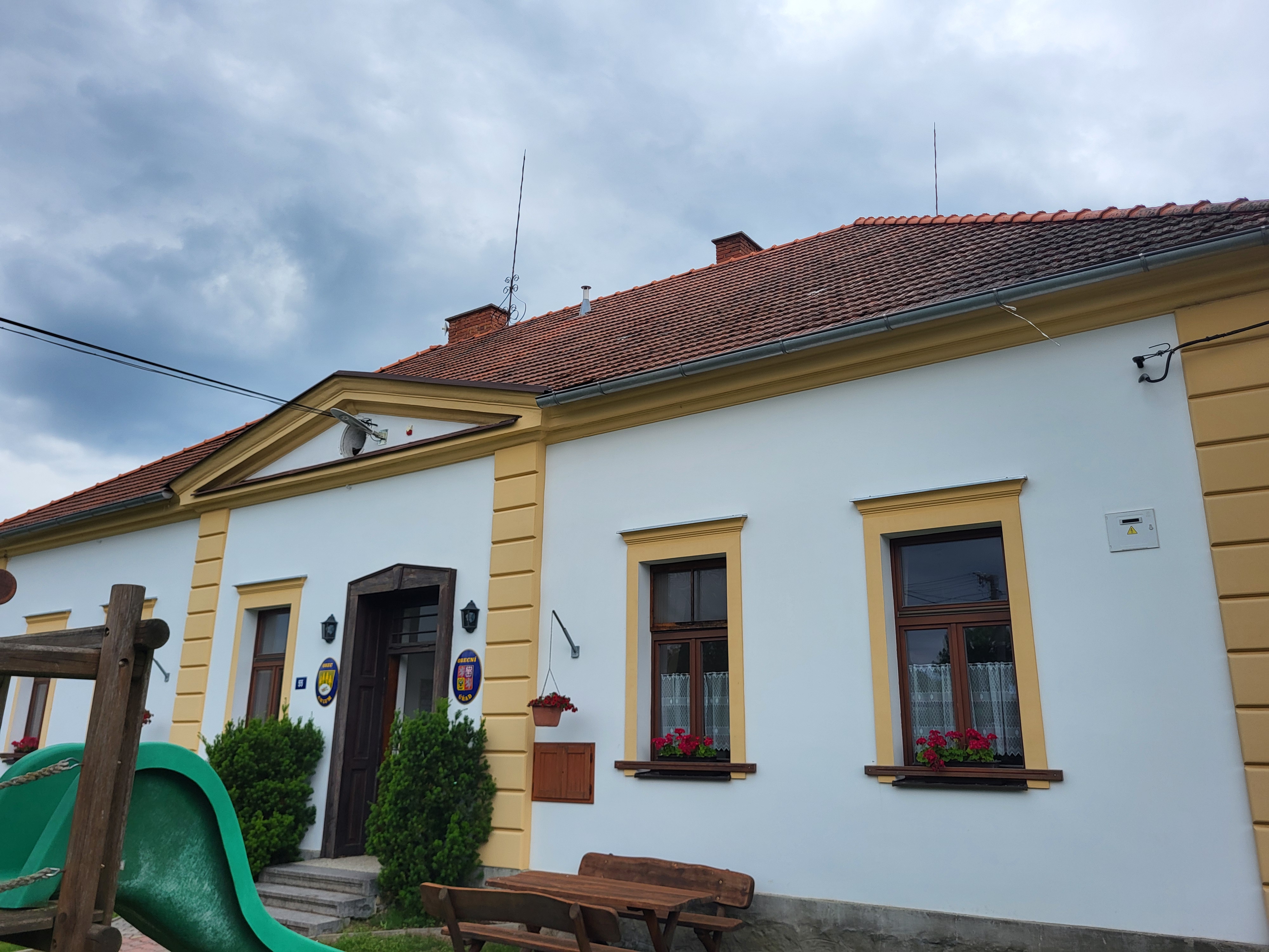 Chlum - obecní úřad foto 4