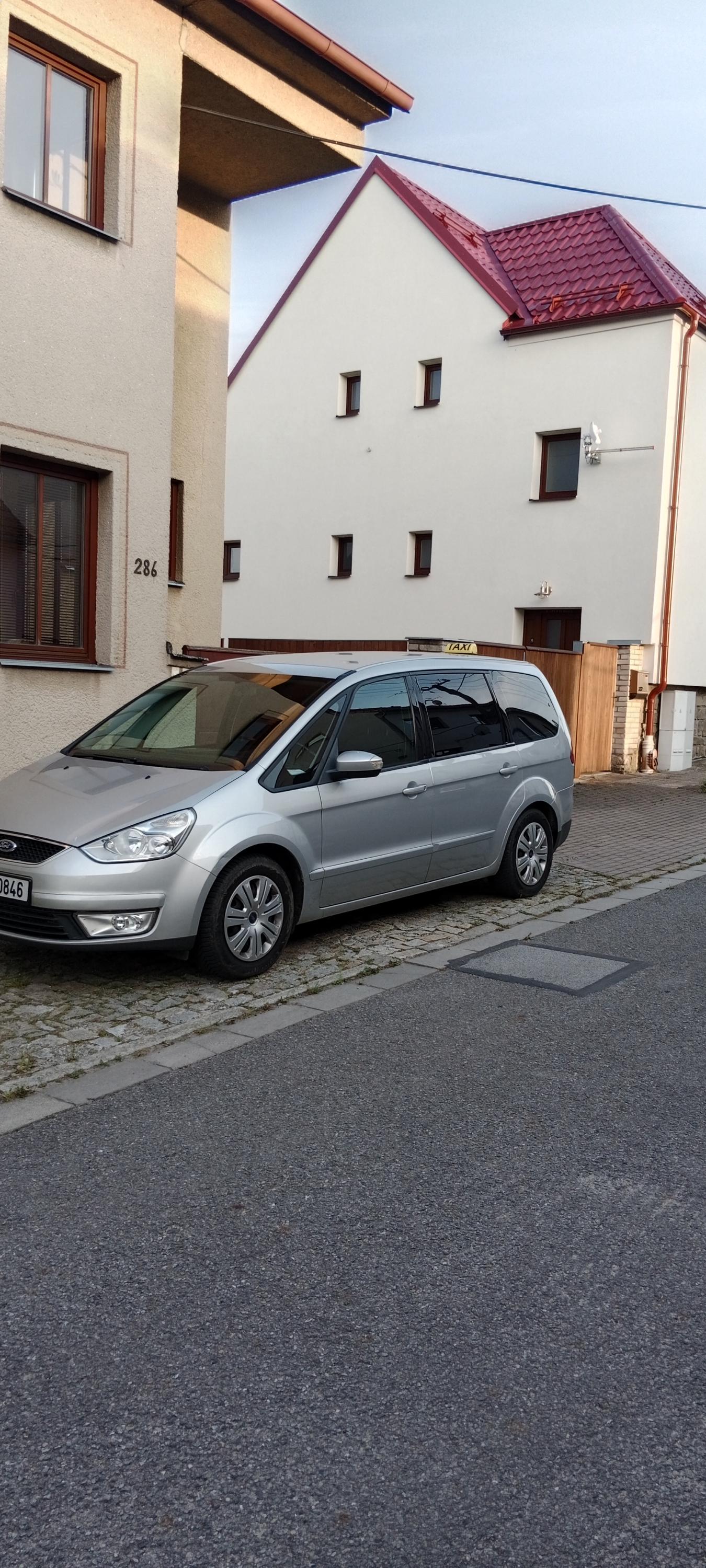 Mareš Taxi služba Telč foto 3