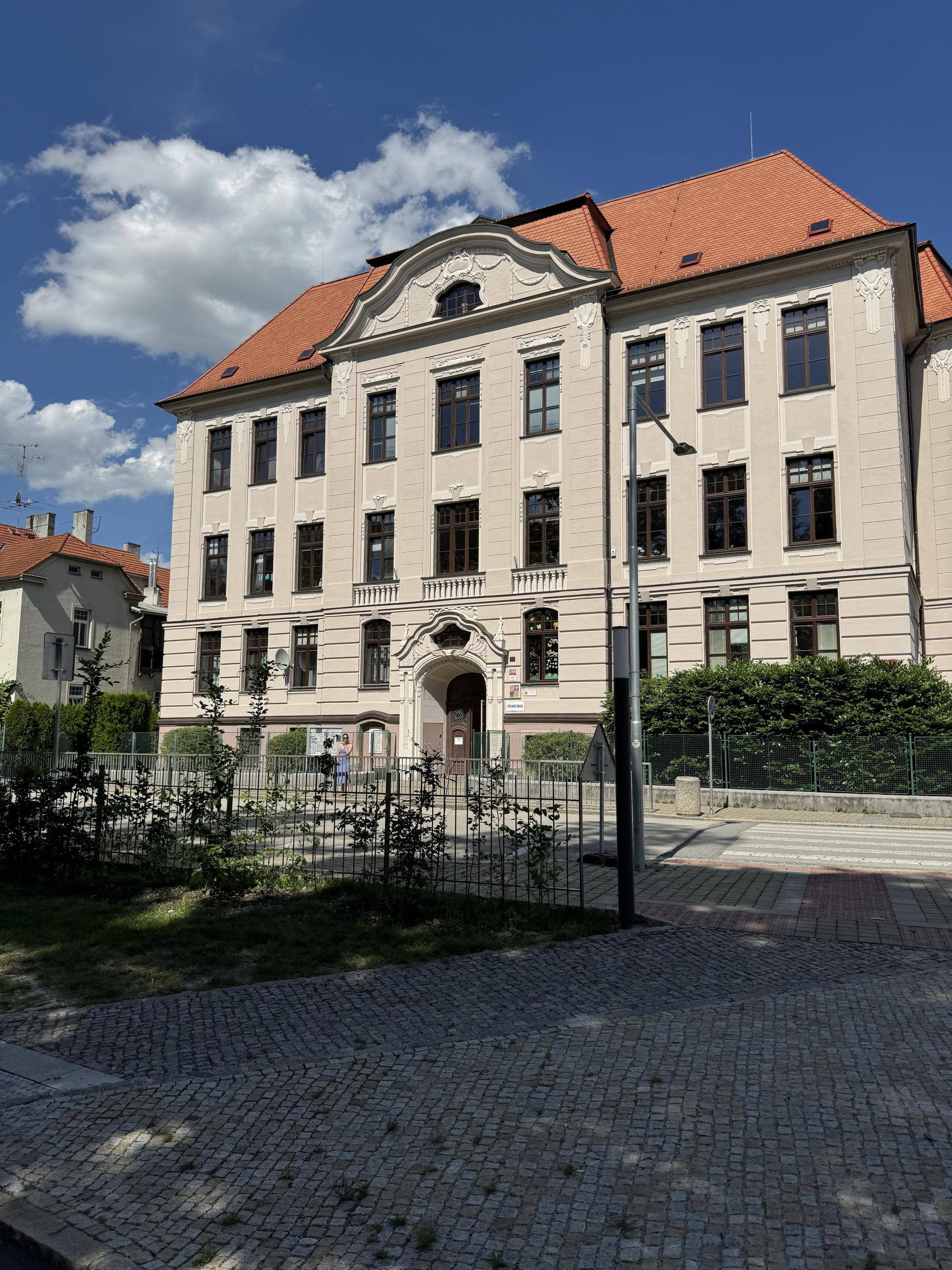 Základní škola, Dukelská 11, České Budějovice foto 6