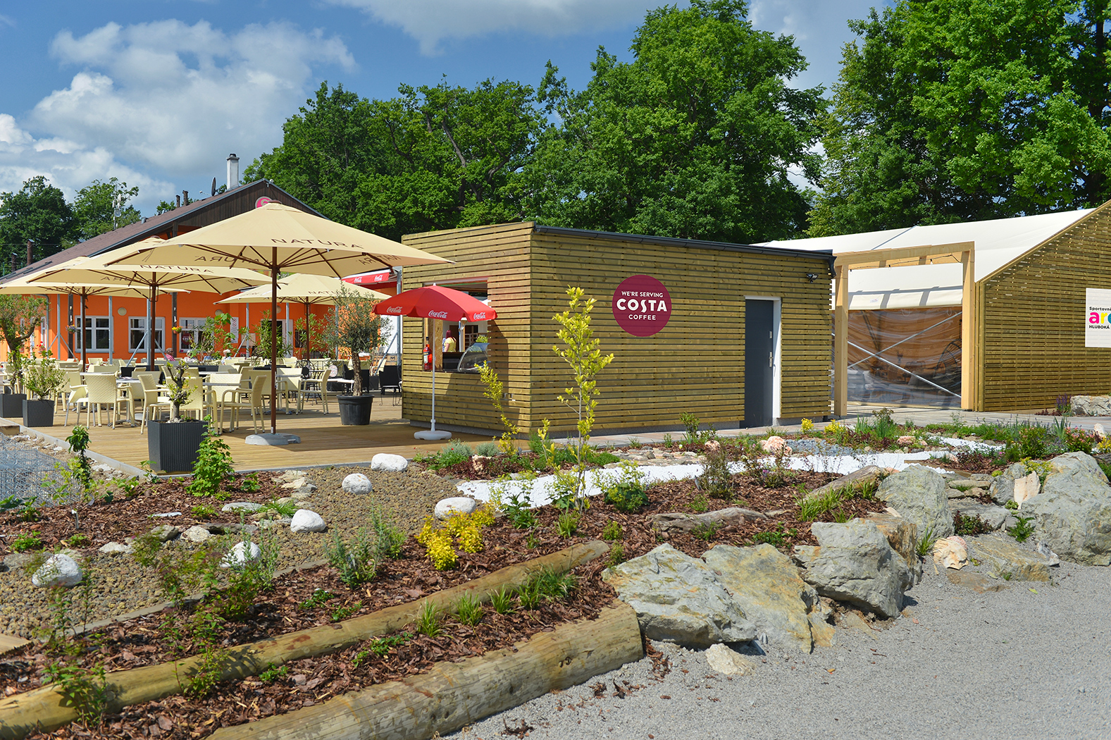 Restaurace & Kavárna Areál Hluboká foto 2