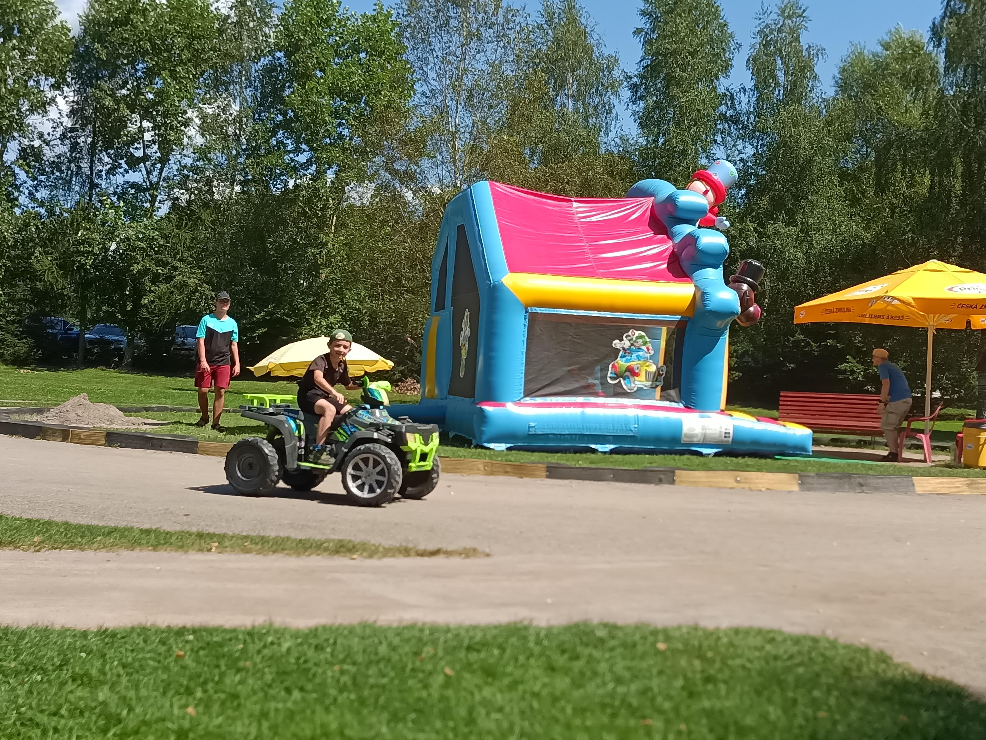 Občerstvení Salon Expres foto 2