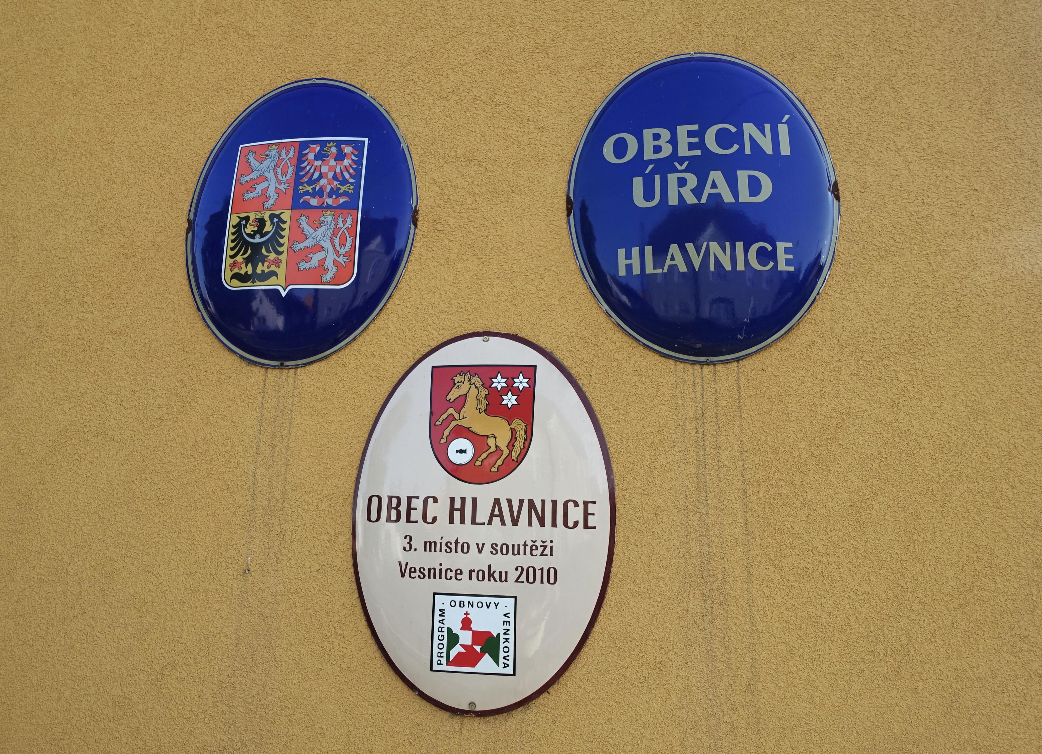 Hlavnice - obecní úřad foto 2