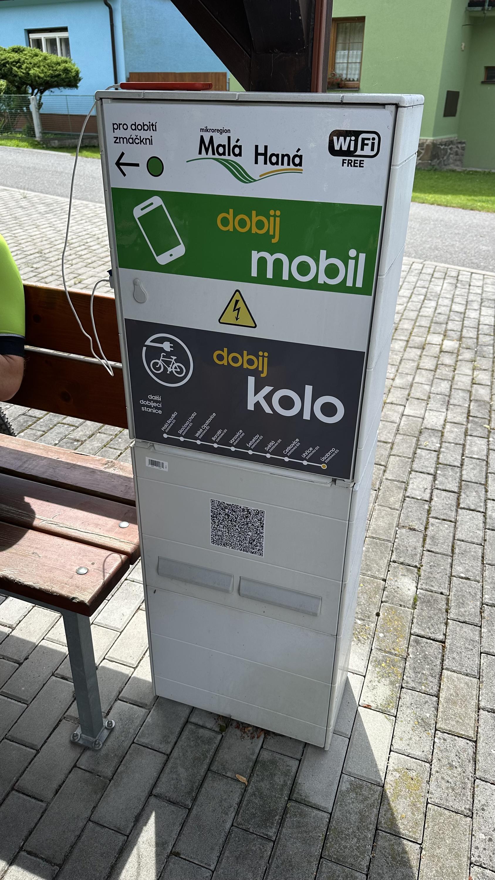 Nabíjecí zásuvka pro elektrokola foto 2