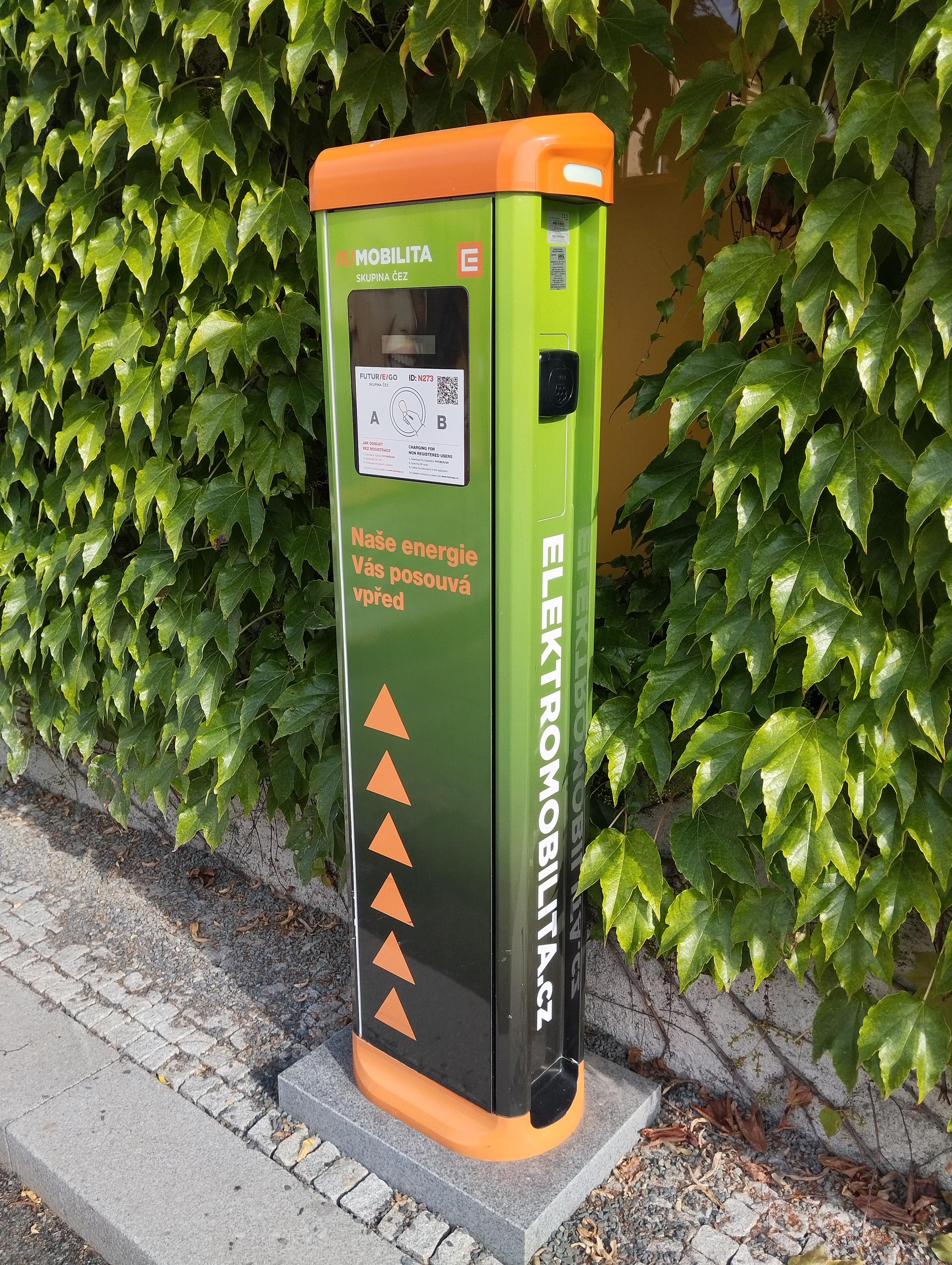 Nabíjecí stanice ČEZ foto 2